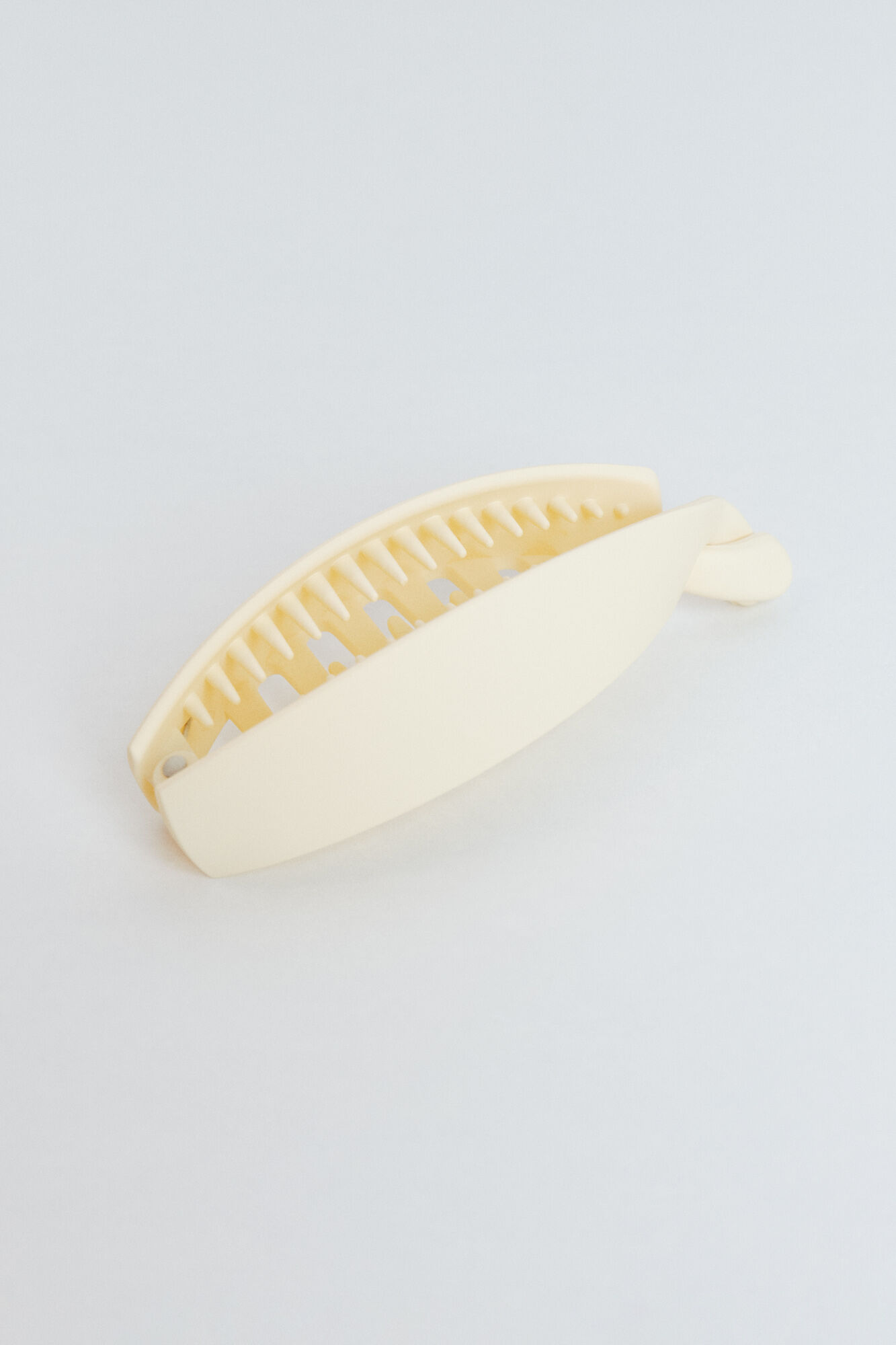 Dash and Stars Lilac hair clip yellow