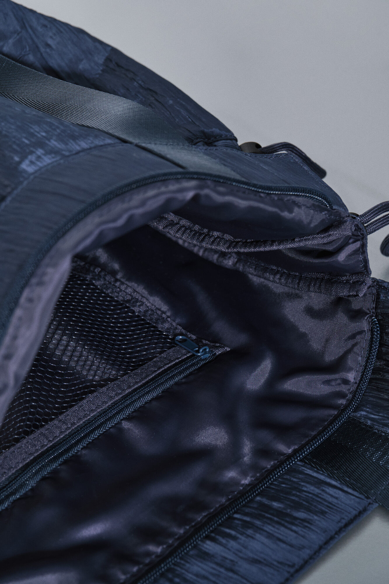 Dash and Stars Mala tote de nylon acetinado azul azul