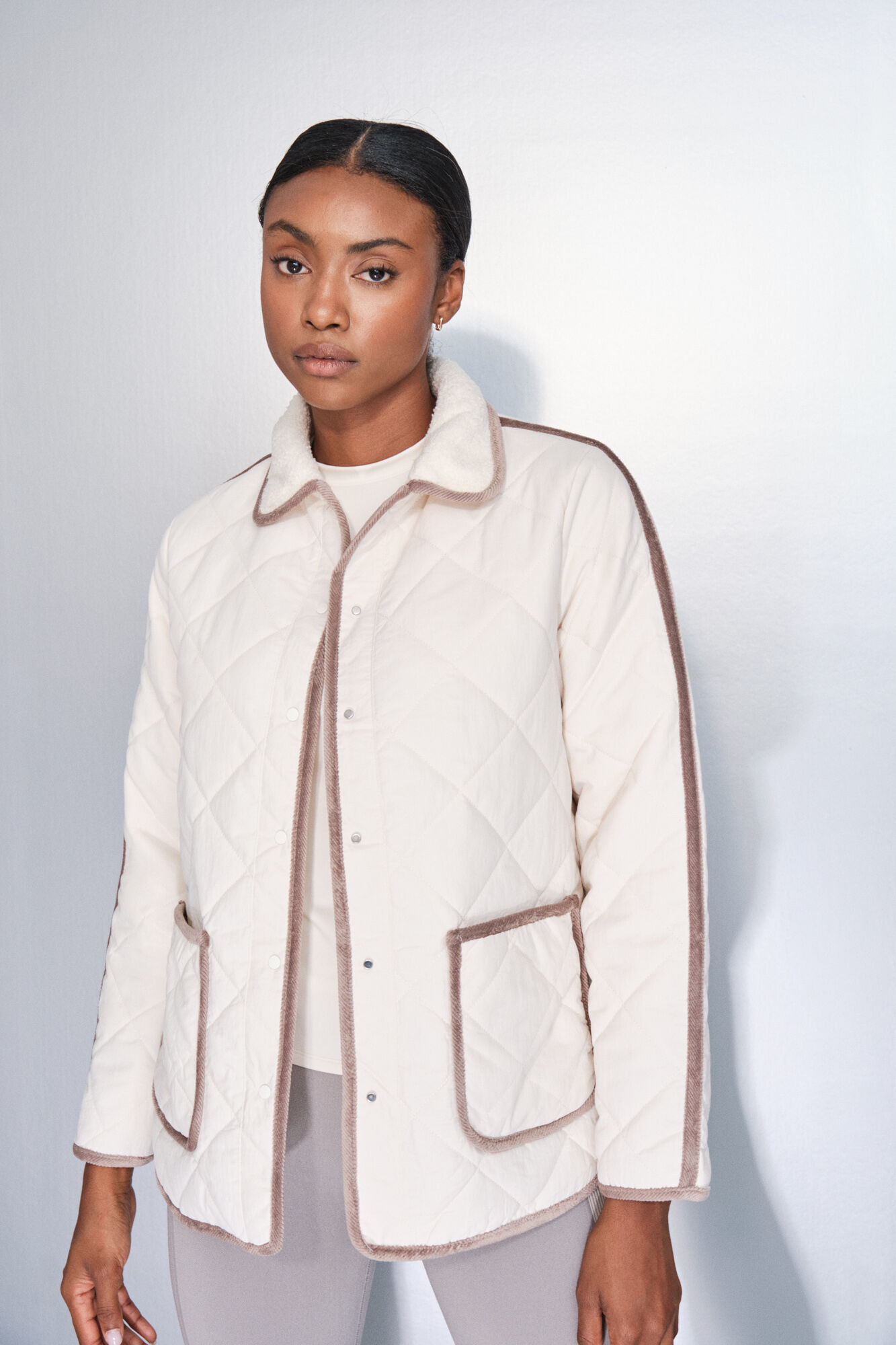 Dash and Stars Chaqueta acolchada rombos beige beige