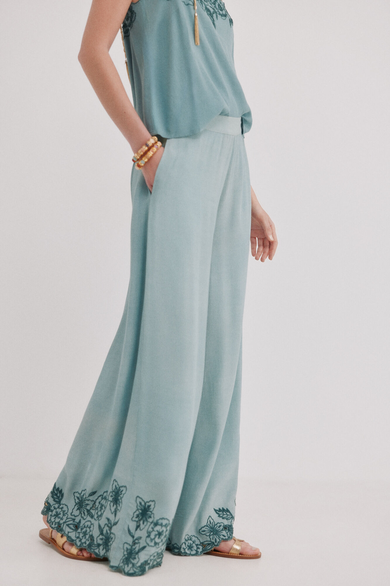 Hoss Intropia Persia. Long trousers Blue