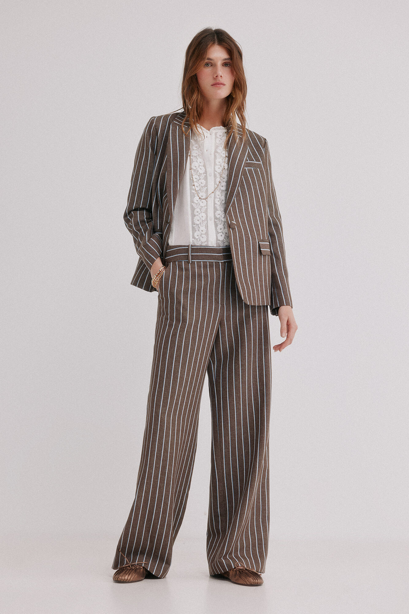 Hoss Intropia Elia. Blazer a rayas Marron oscuro