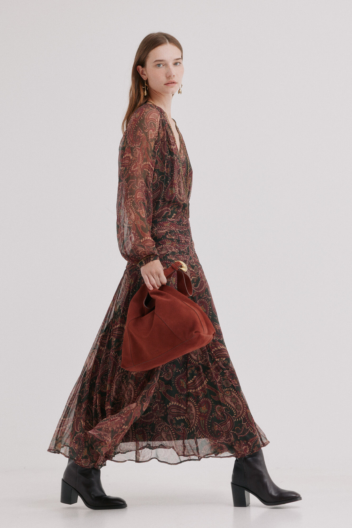 Hoss Intropia Nicole. Bolso hobo de serraje