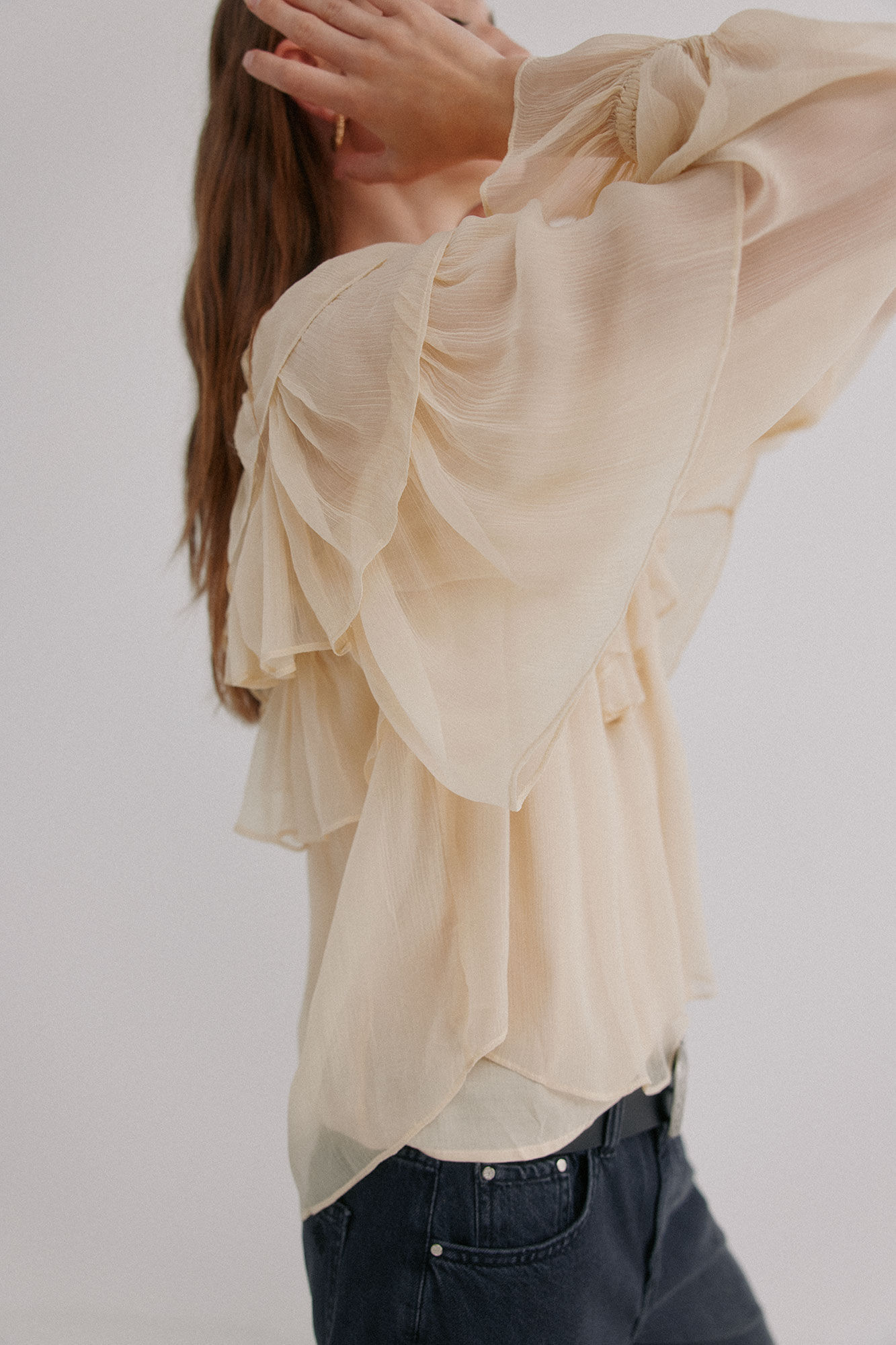 Hoss Intropia Giulia. Blusa rom&aacute;ntica Marfil