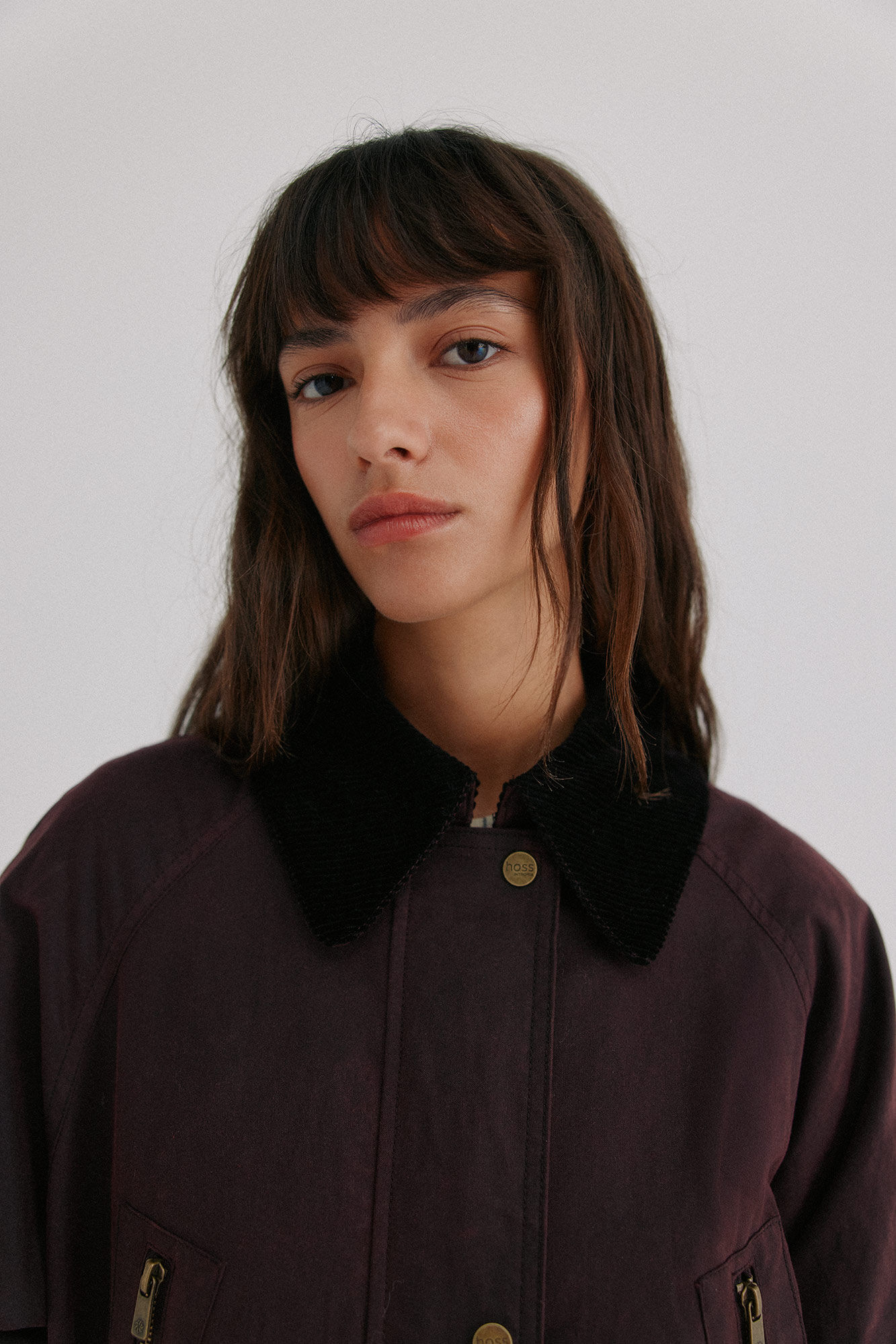 Hoss Intropia Damaris. Trench con bolsillos Granate