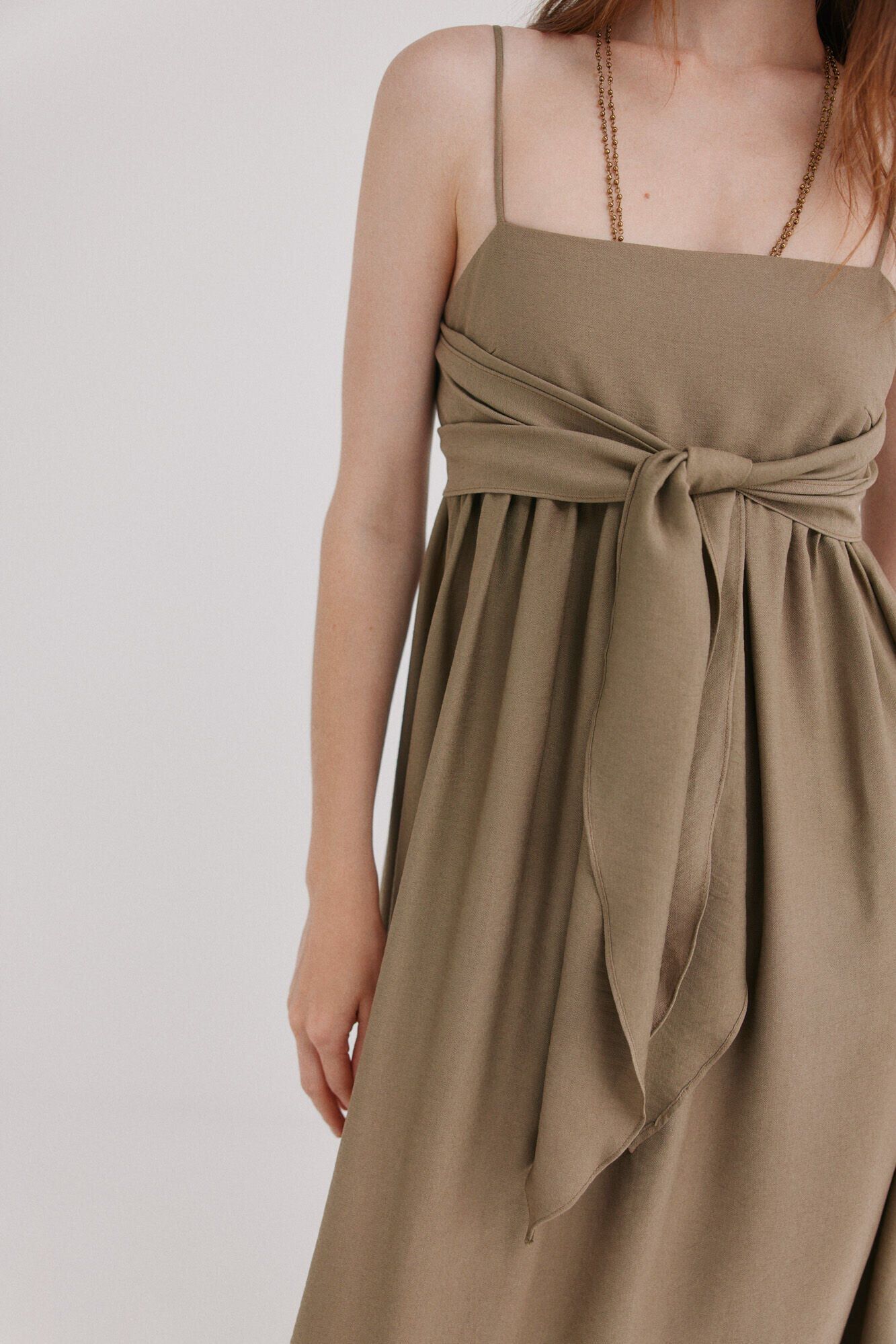Hoss Intropia Asunci&oacute;n. Vestido com la&ccedil;ada Verde