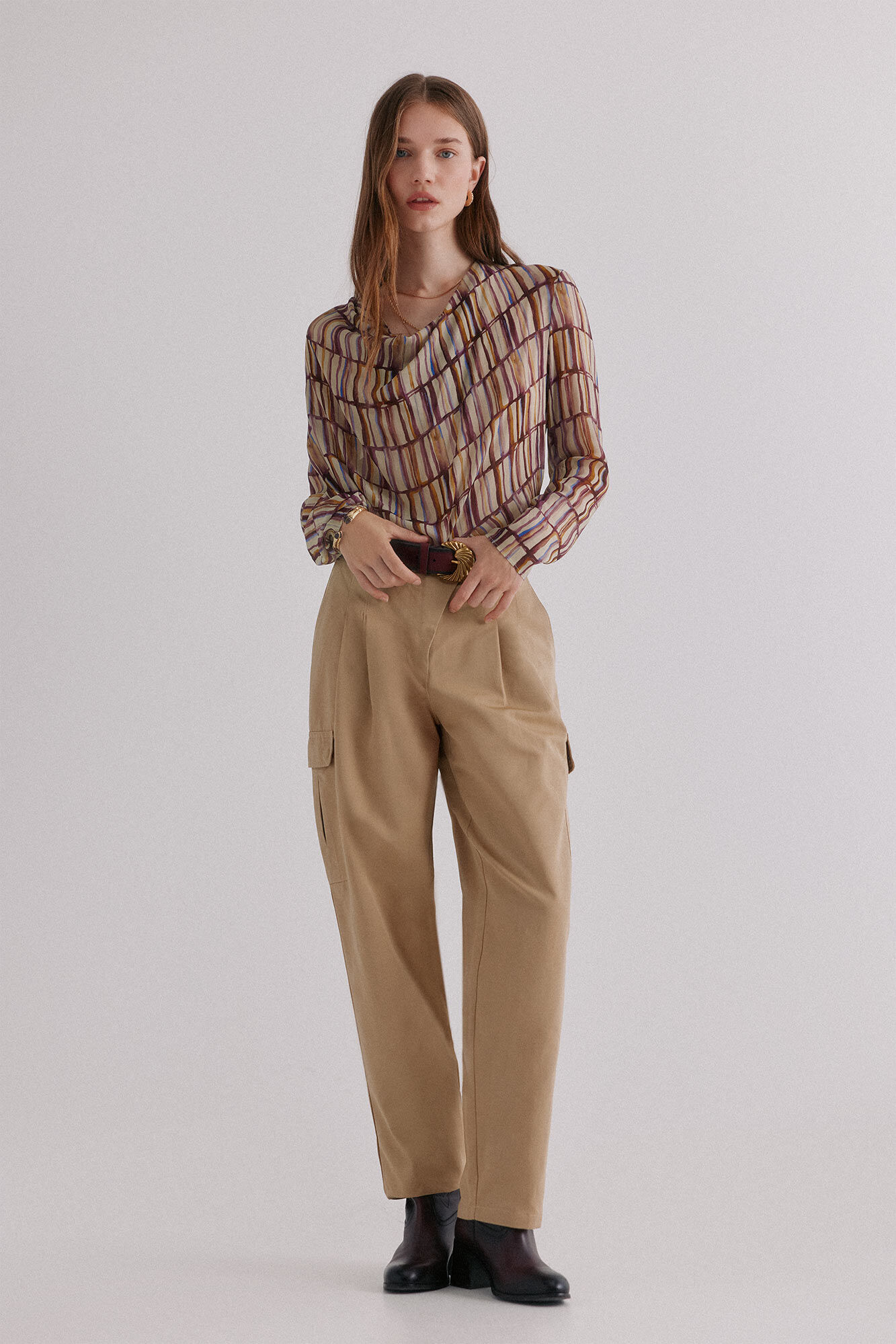 Hoss Intropia Piera. Pantal&oacute;n cargo