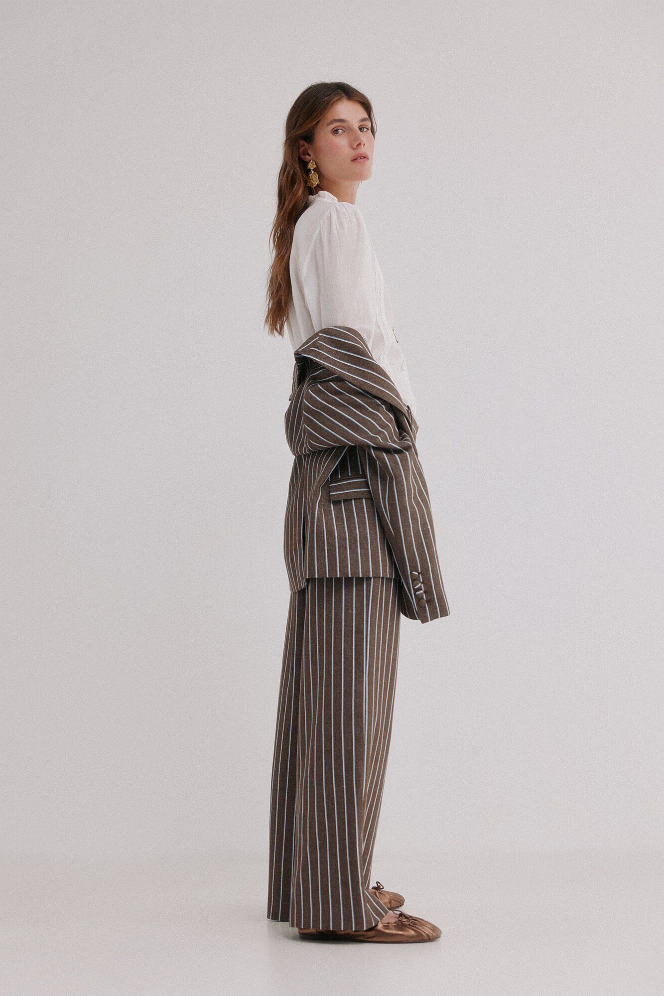 Hoss Intropia Elia. Blazer a rayas Marron oscuro