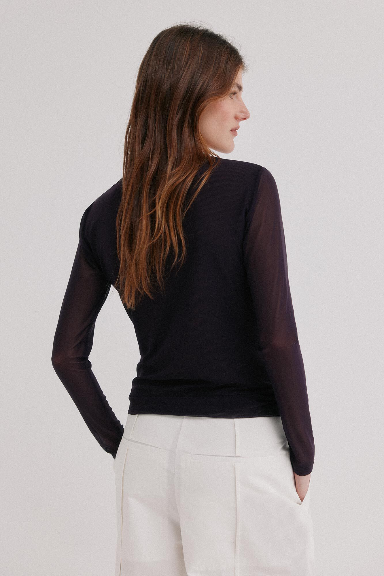 Hoss Intropia Mariana. Top bordado Roxo