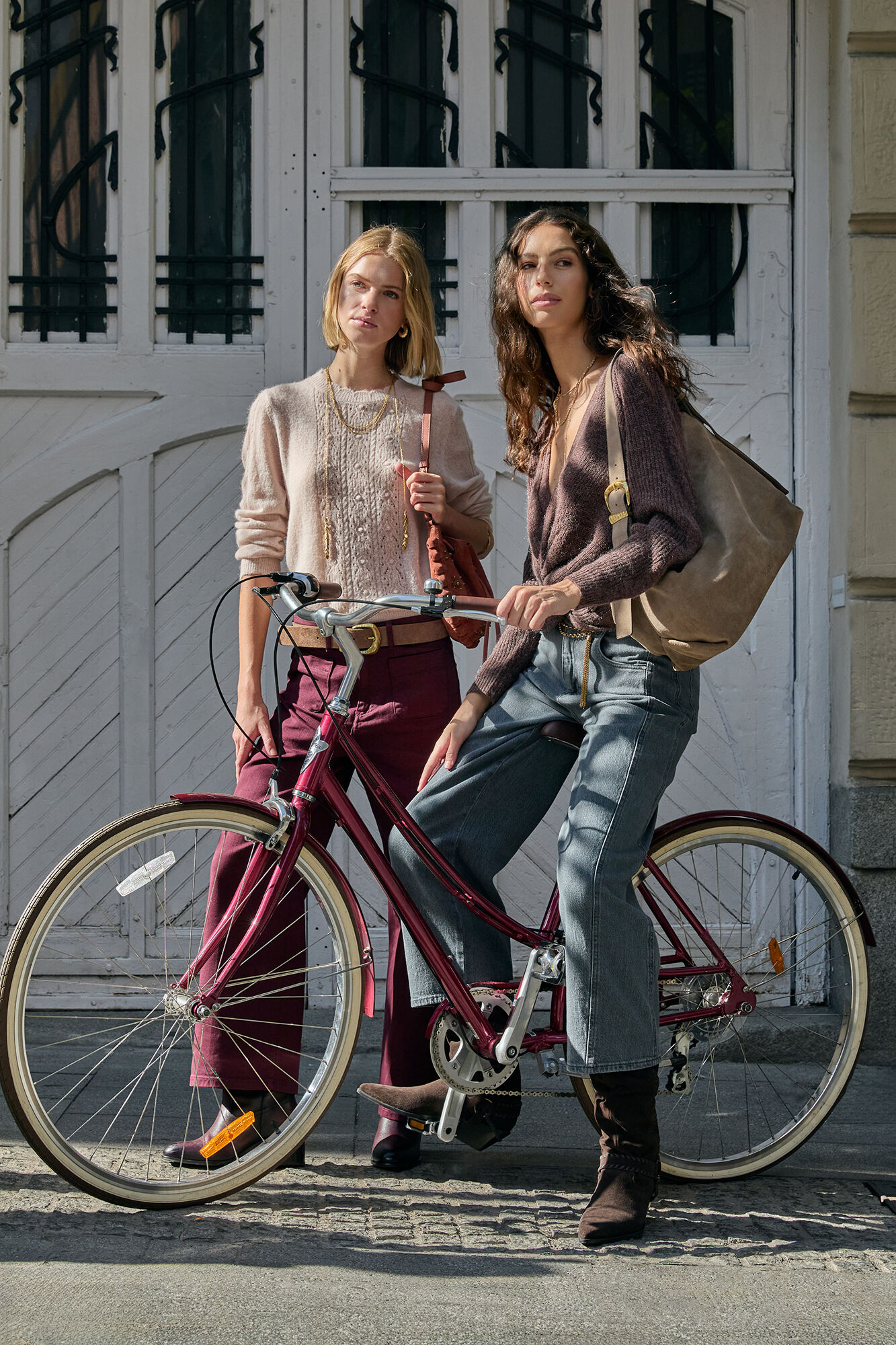 Hoss Intropia Bonnie. Vaqueros wide leg