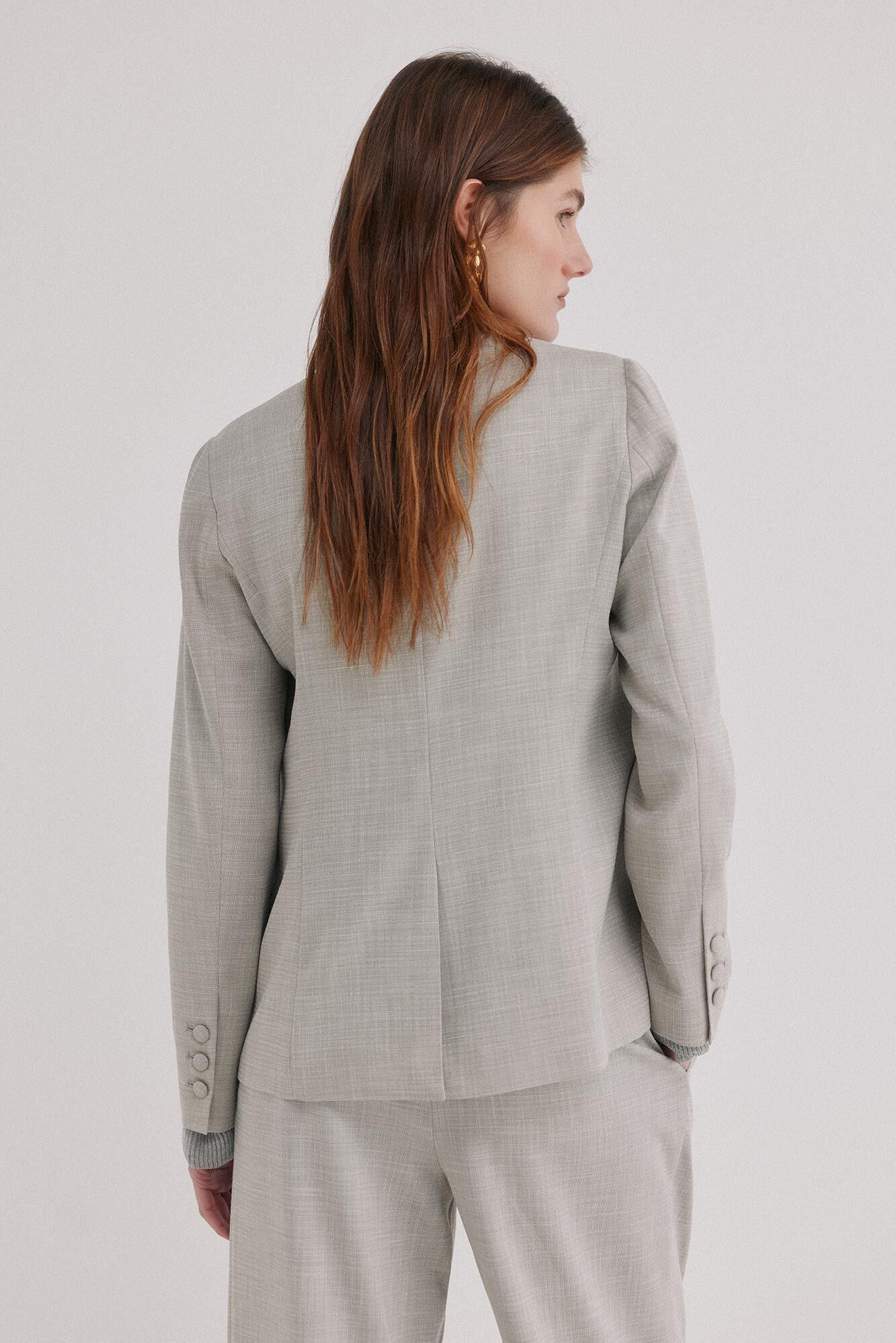 Hoss Intropia Eug&egrave;ne. Blazer cierre cruzado Gris