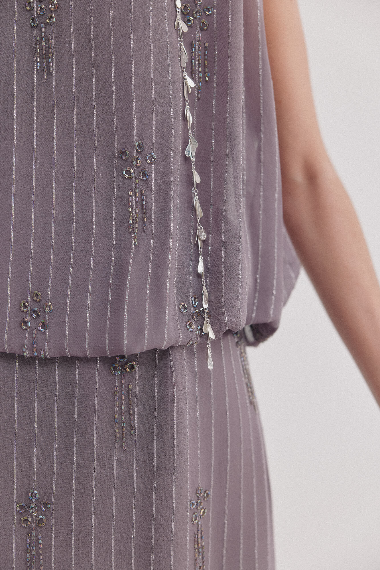 Hoss Intropia Alejandra. Vestido bordado Lila