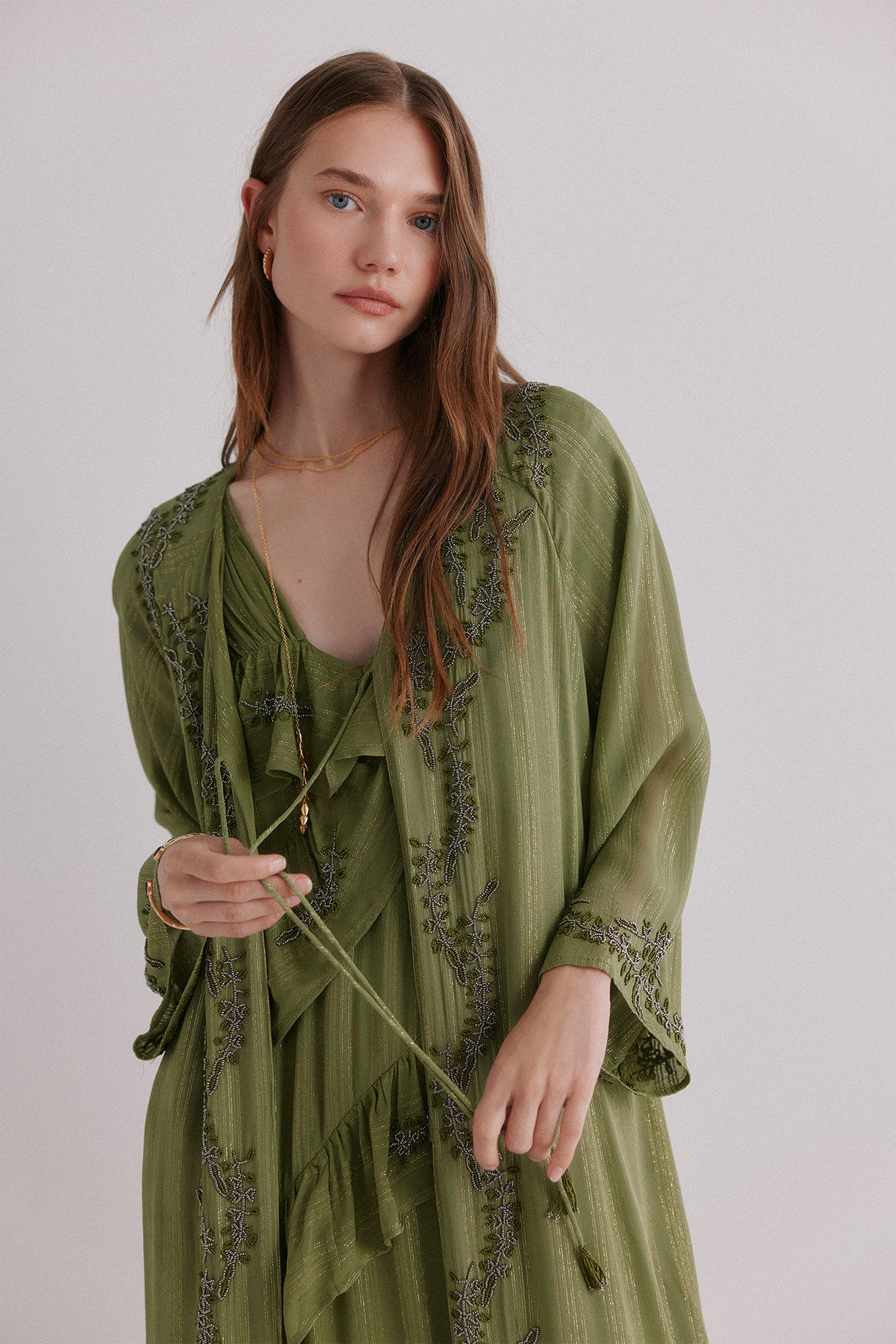 Hoss Intropia Zena. Kimono bordado Verde
