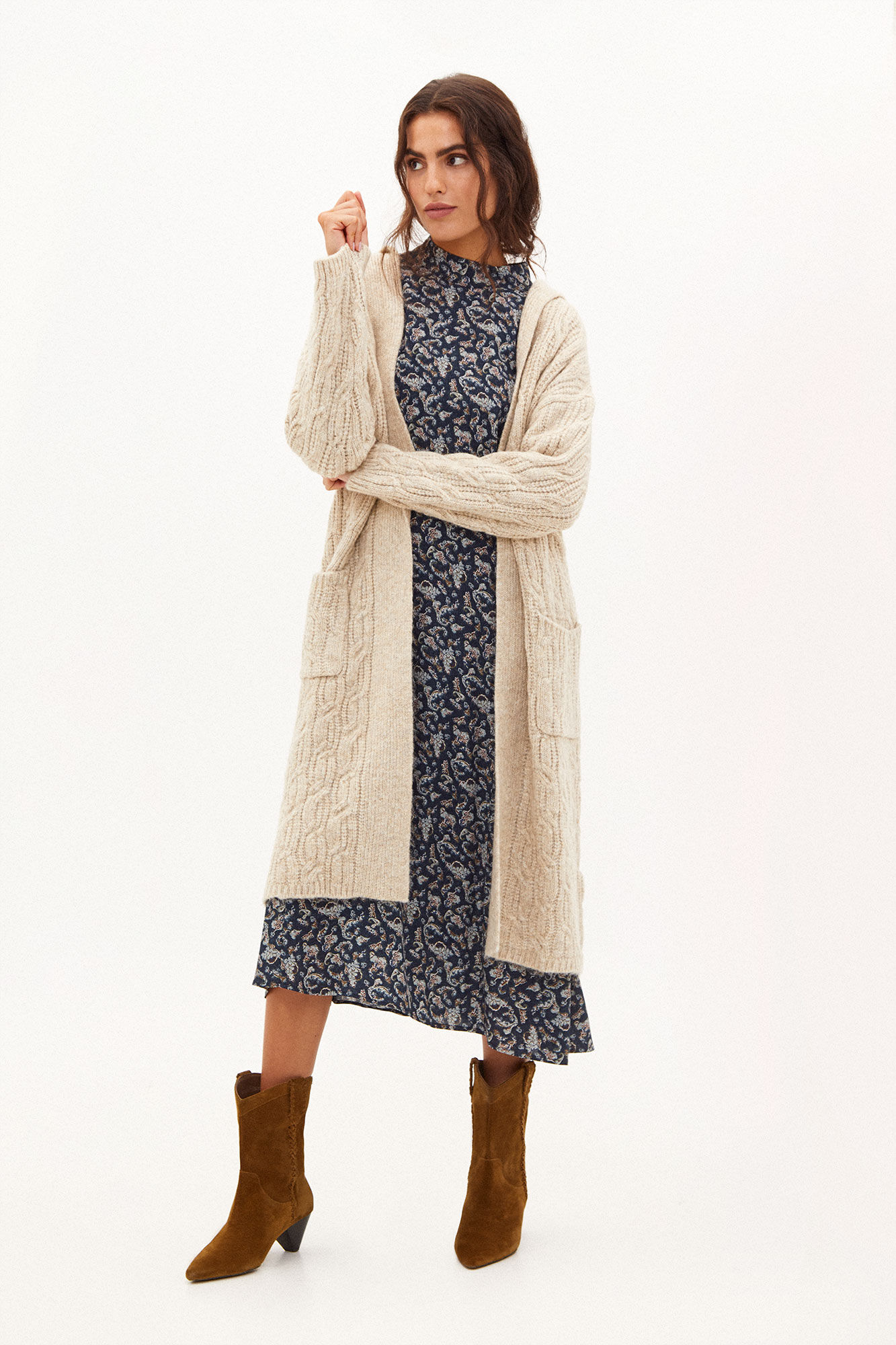 Hoss Intropia Samara. Chaqueta de punto larga Marfil