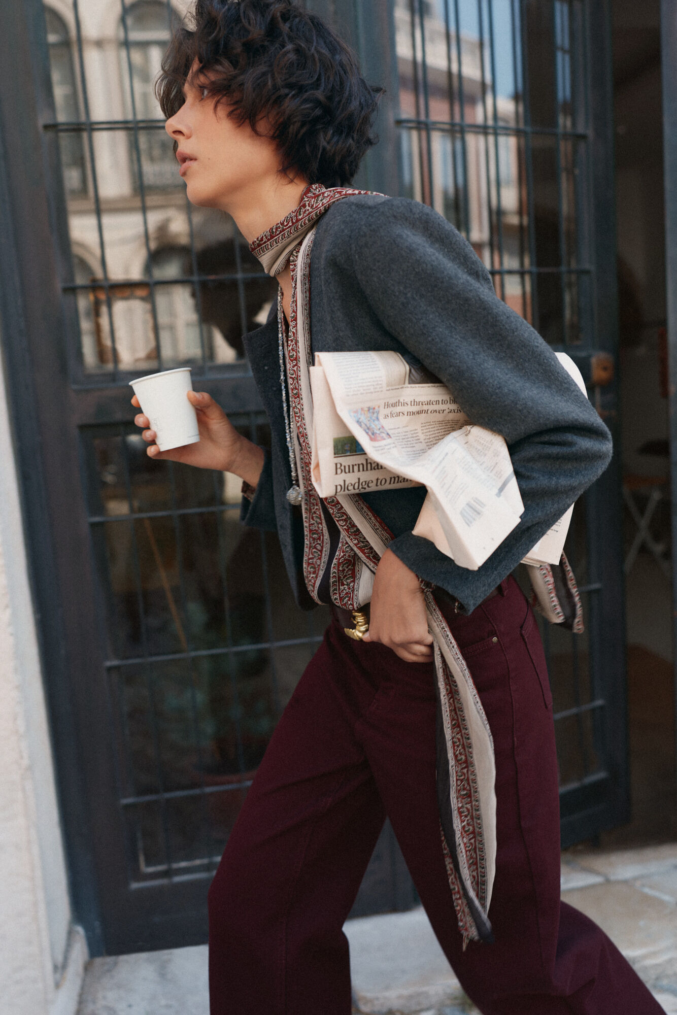 Hoss Intropia Erea. Cropped blazer