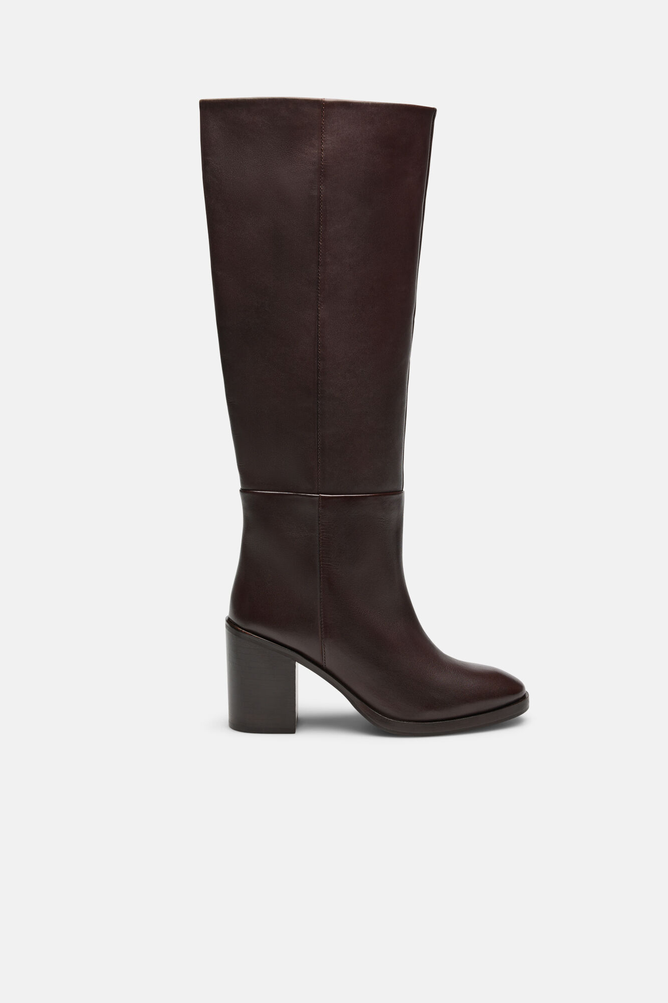 Hoss Intropia Melisa. Botas de pele com salto