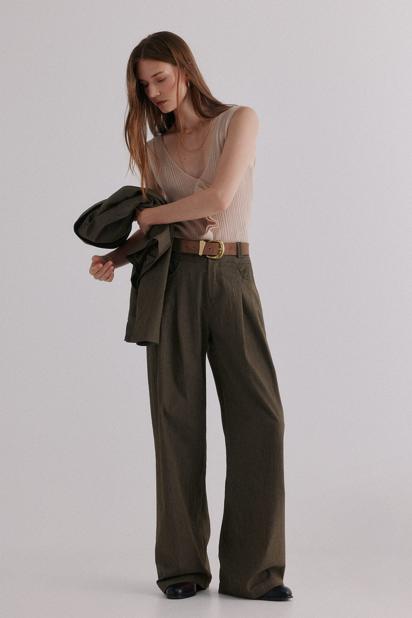 Hoss Intropia Paola. Pantalones con pliegues