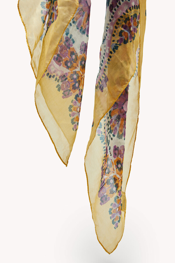 Hoss Intropia Malia. Printed silk scarf Gold
