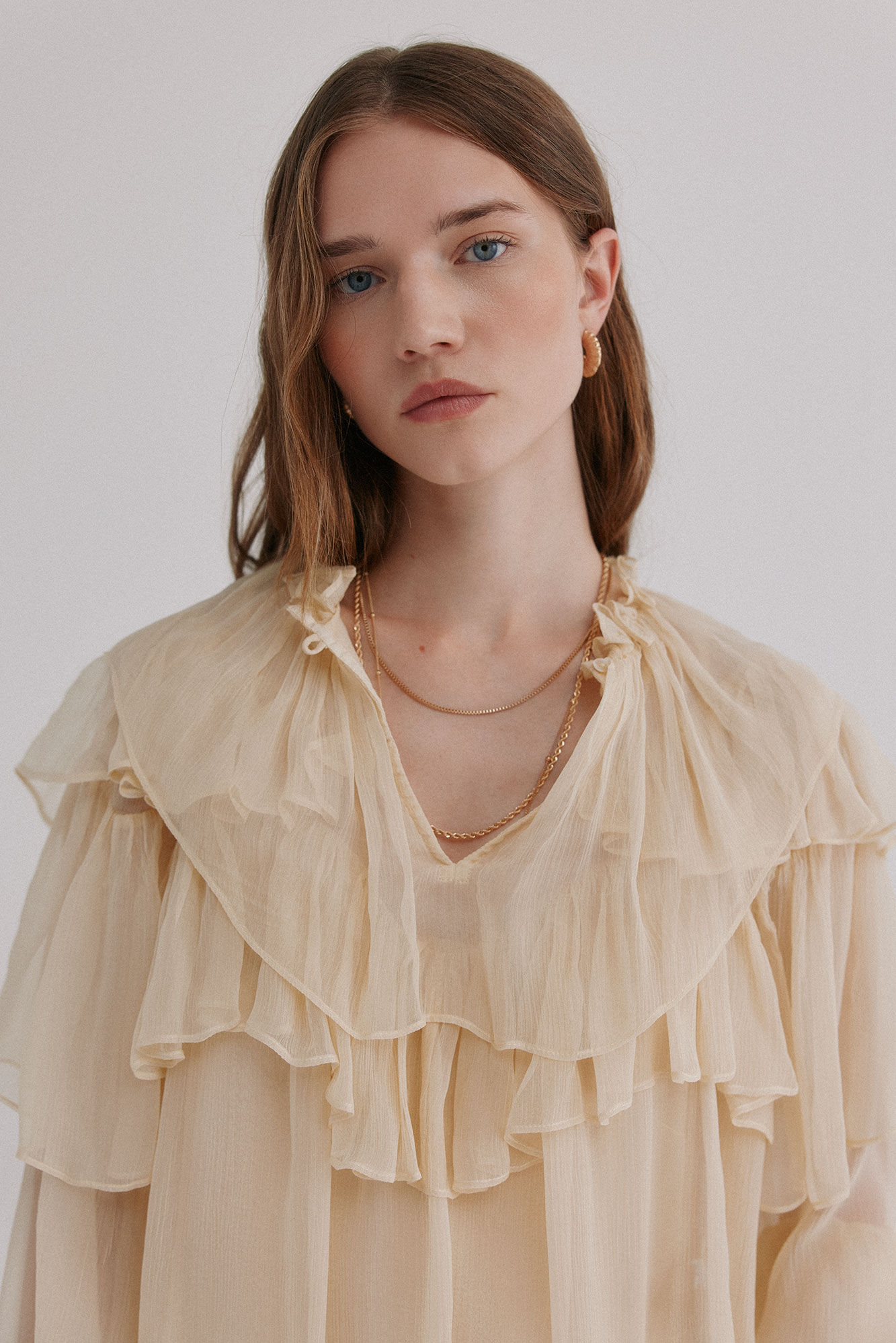 Hoss Intropia Giulia. Blusa rom&aacute;ntica Marfil