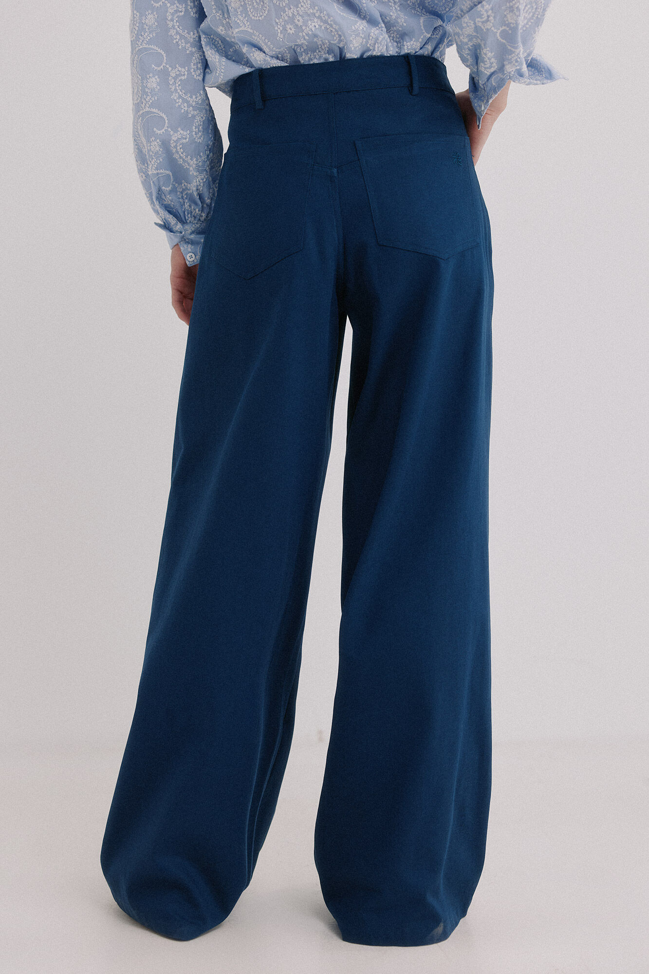 Hoss Intropia Petra. Pantalones corte ancho Azul marino
