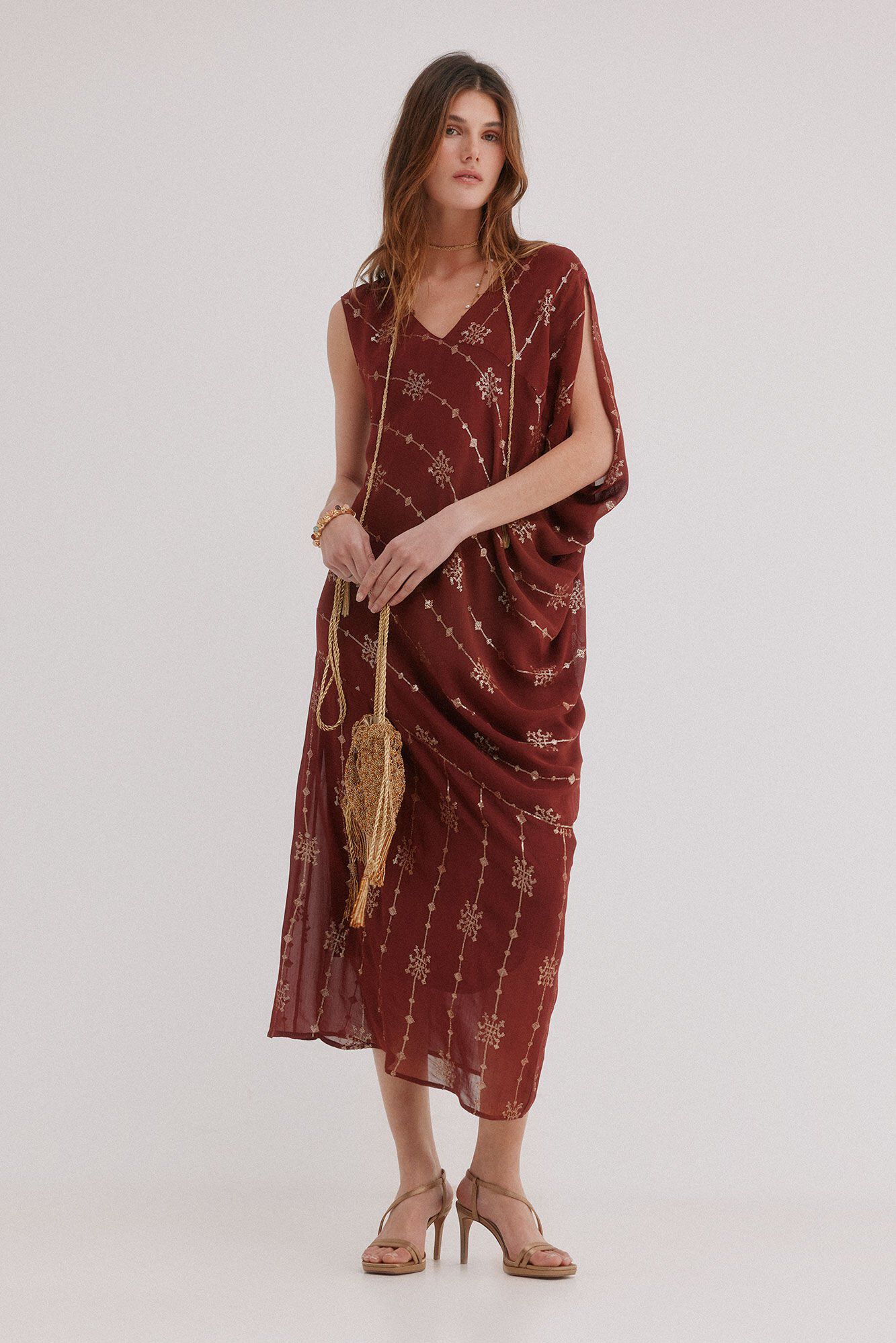 Hoss Intropia Atenea. Vestido largo asim&eacute;trico Granate