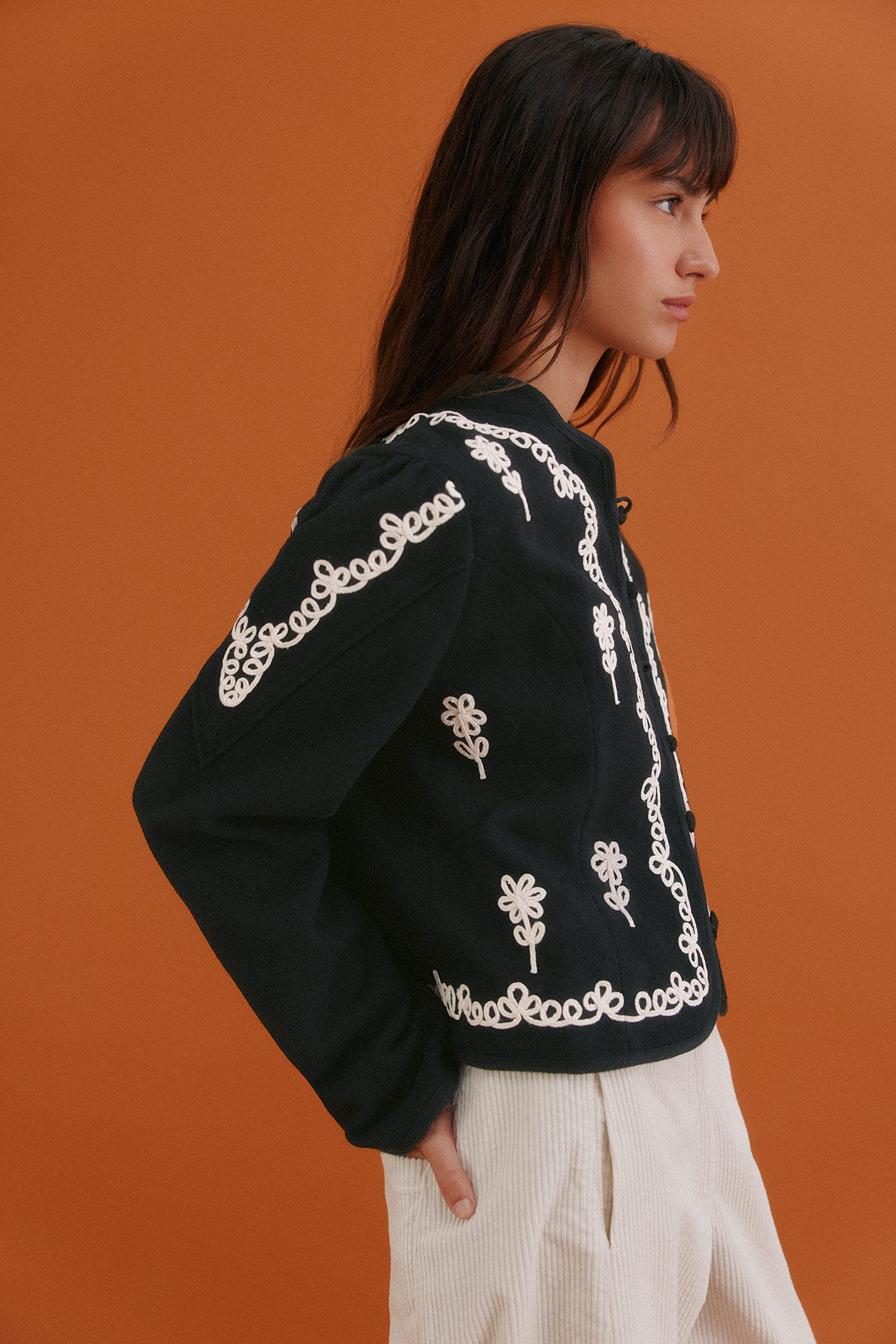 Hoss Intropia Fabiola. Chaqueta bordada