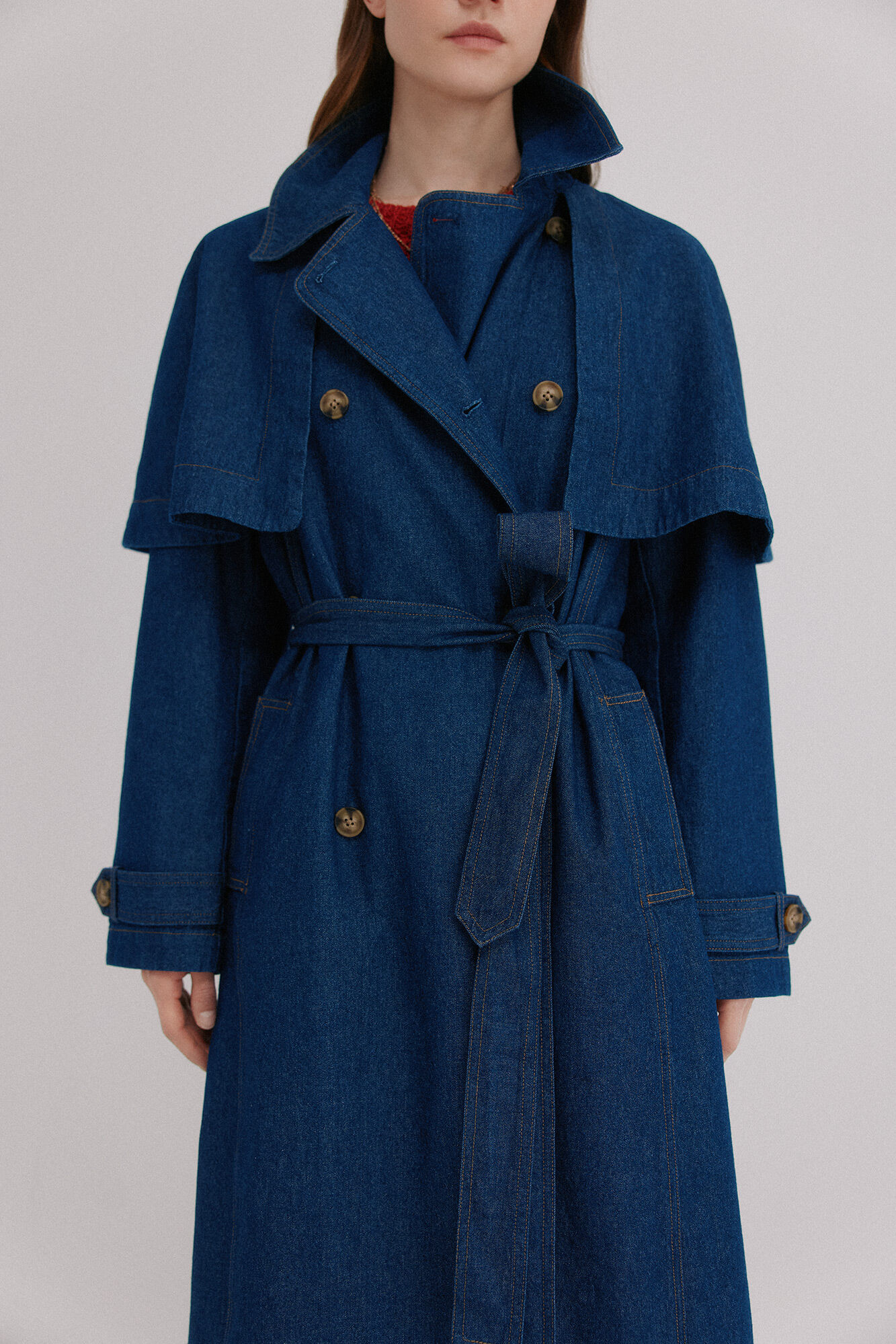 Hoss Intropia Darelle. Gabardina denim Azul marino