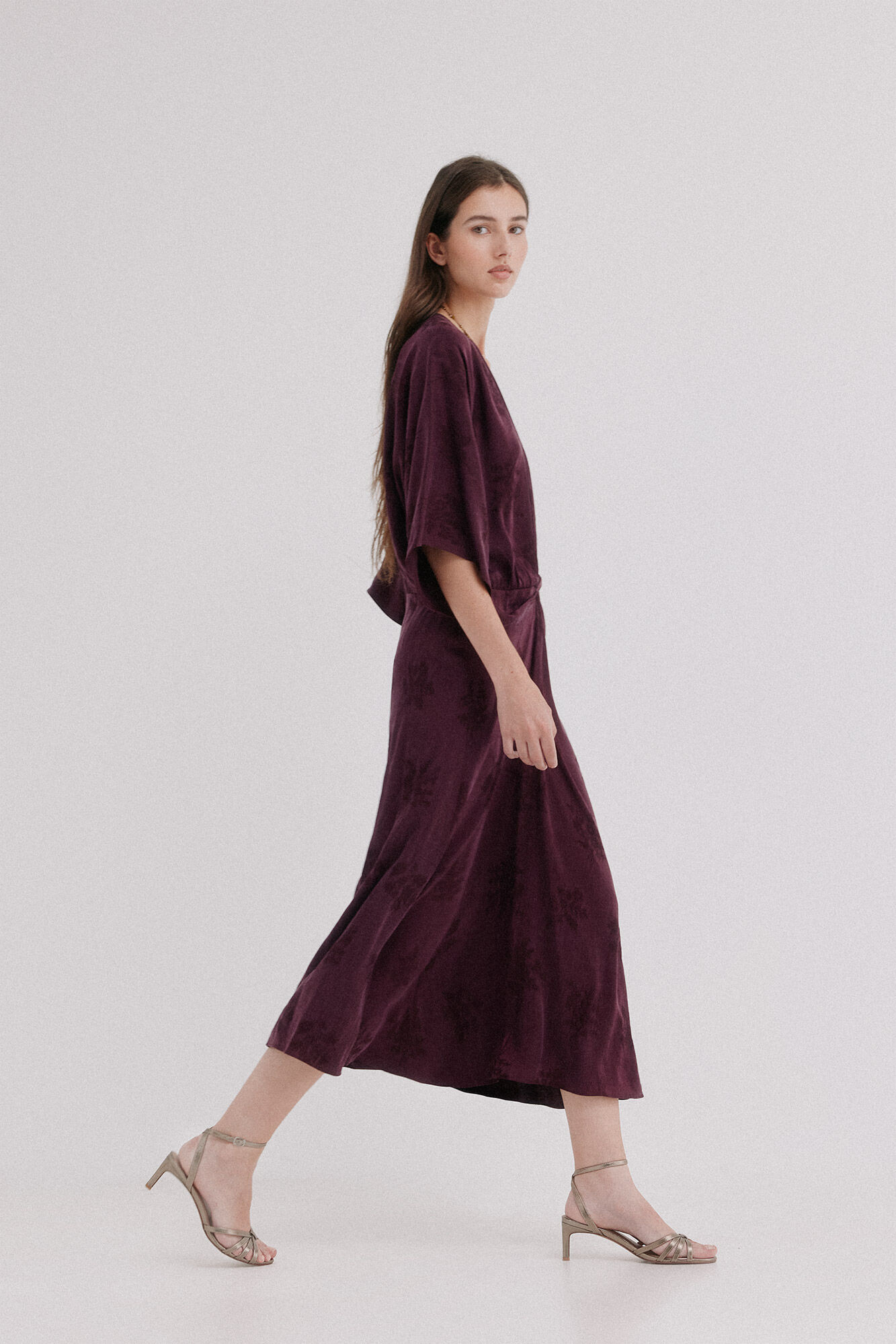 Hoss Intropia Alya. Vestido midi.