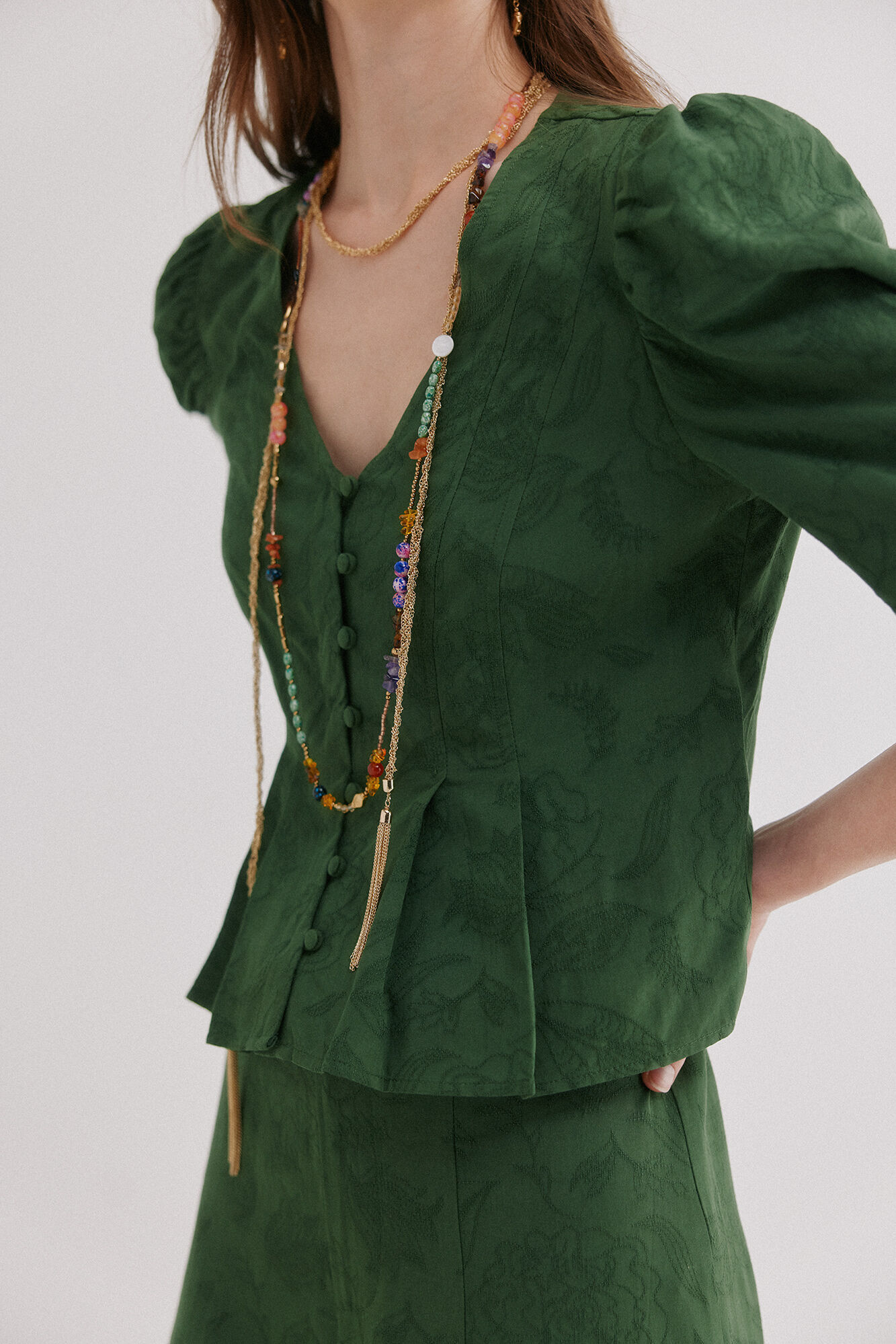 Hoss Intropia Casilda. Blusa rom&aacute;ntica entallada Kaki