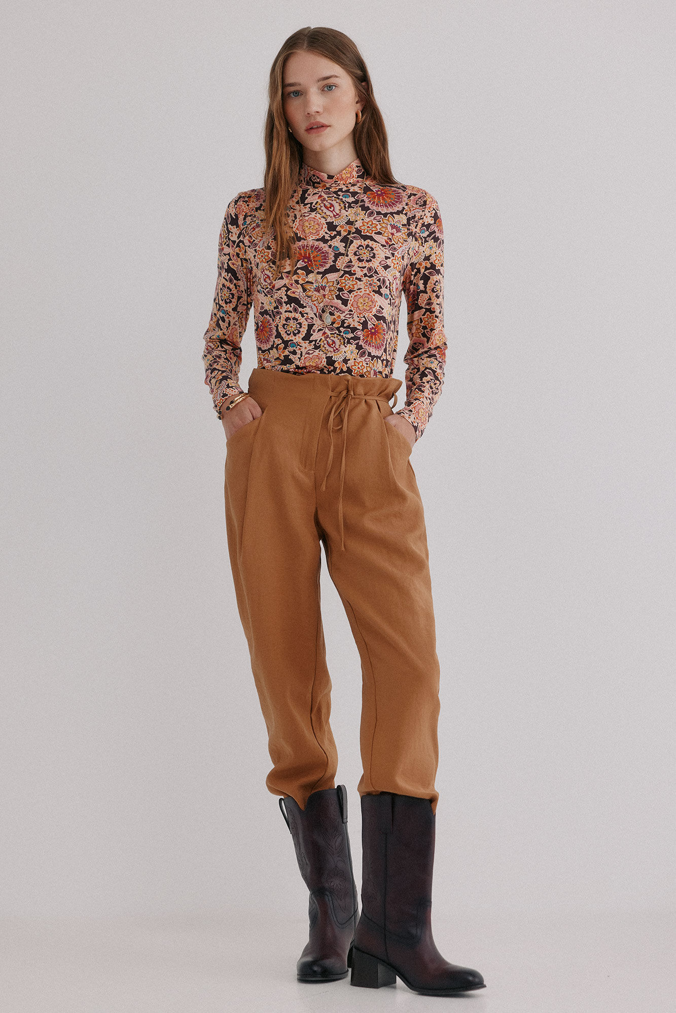 Hoss Intropia Piper. Pantal&oacute;n con lazada