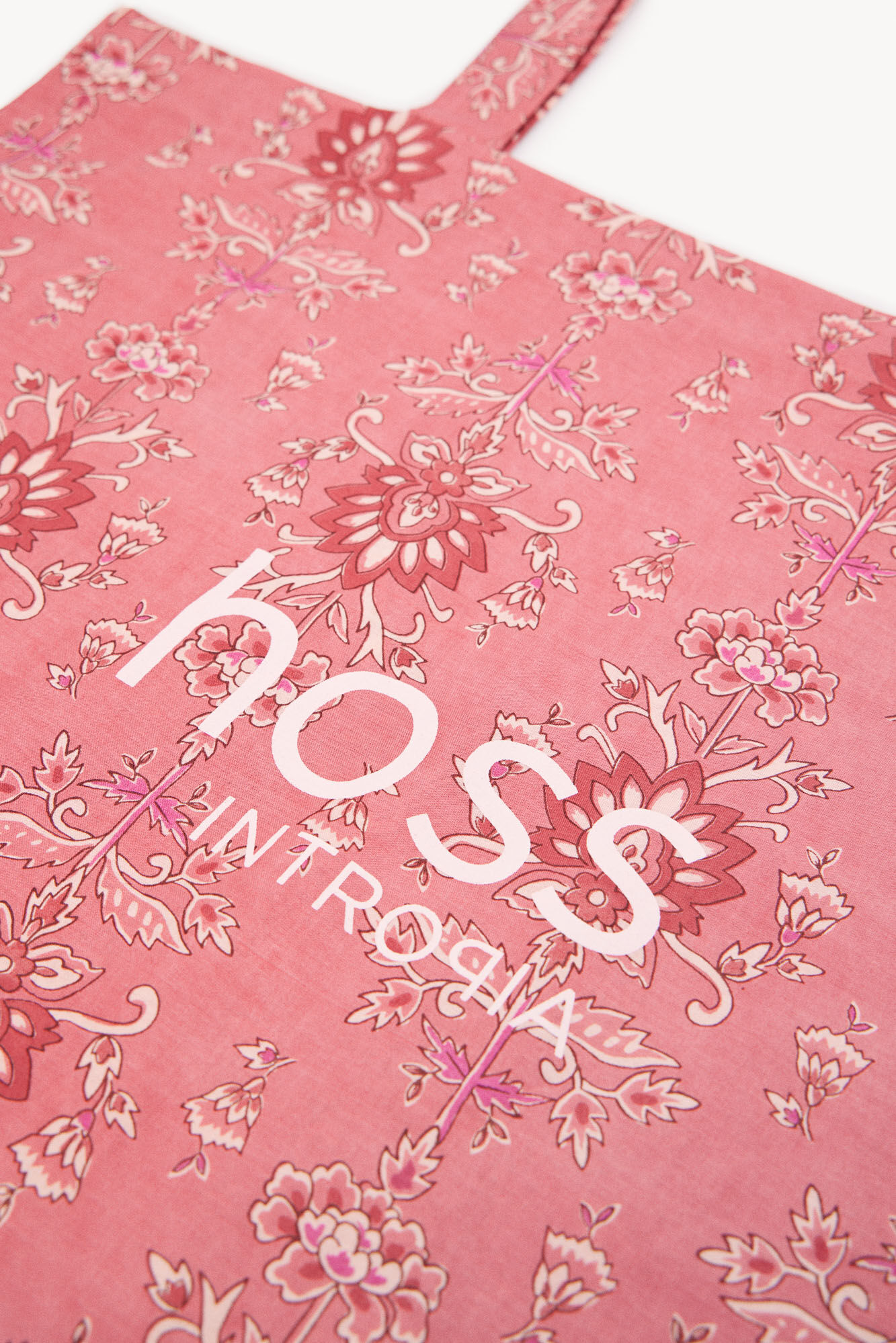 Hoss Intropia Dana. Bolso multifuncional estampado Ivory