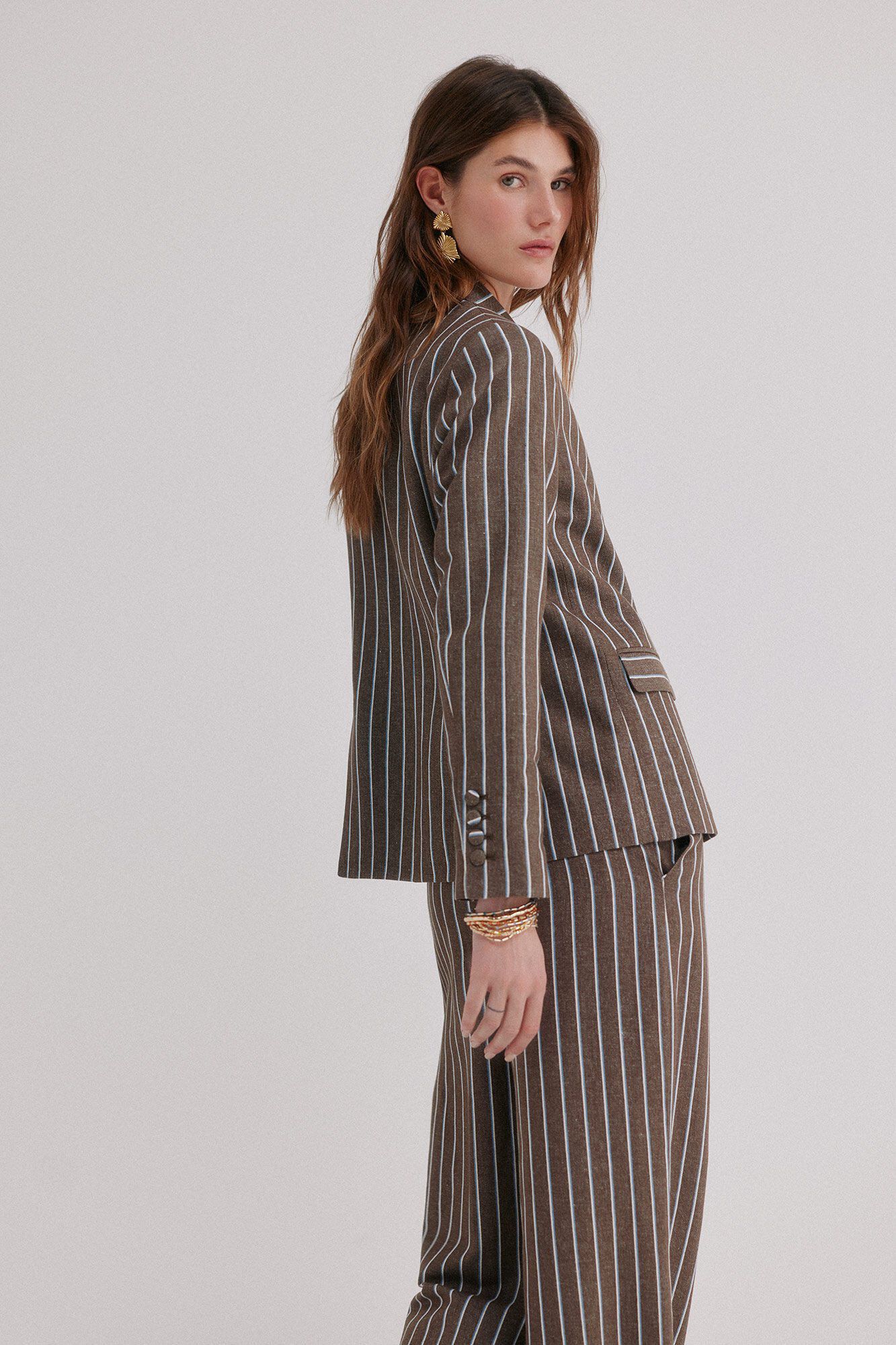 Hoss Intropia Elia. Blazer a rayas Marron oscuro