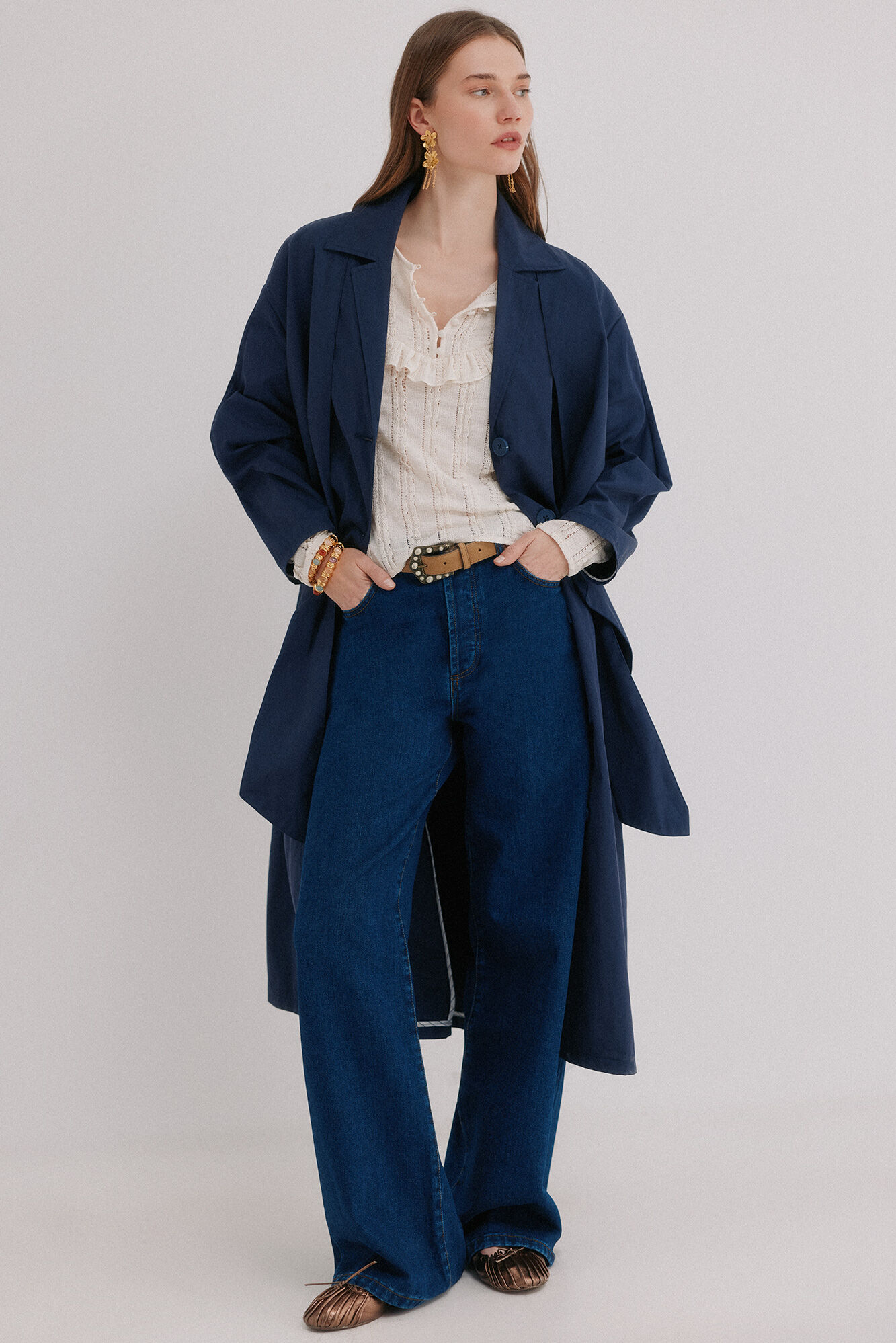 Hoss Intropia Darelle. Gabardina con lazada Azul marino