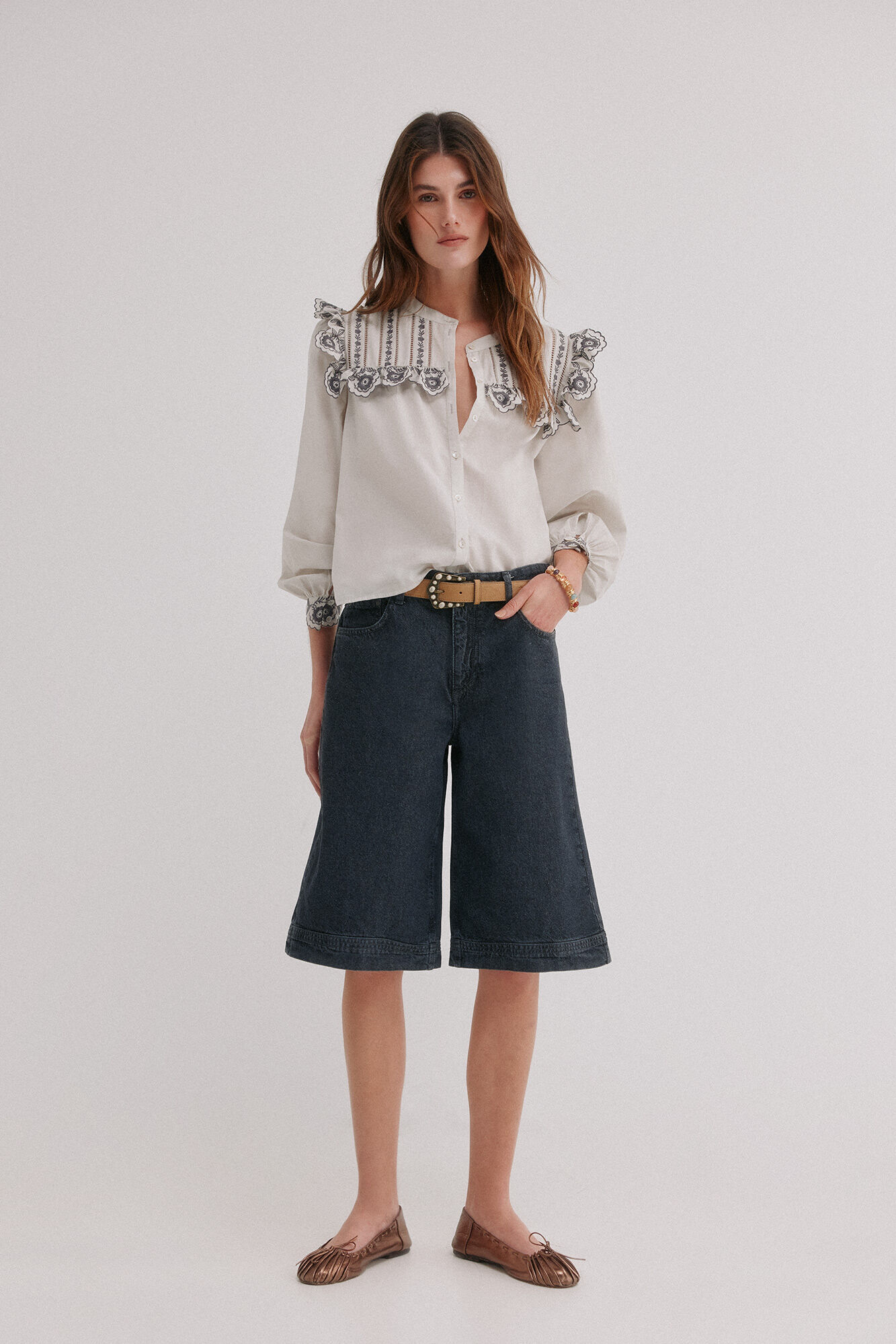 Hoss Intropia Carolina. Blusa bordada