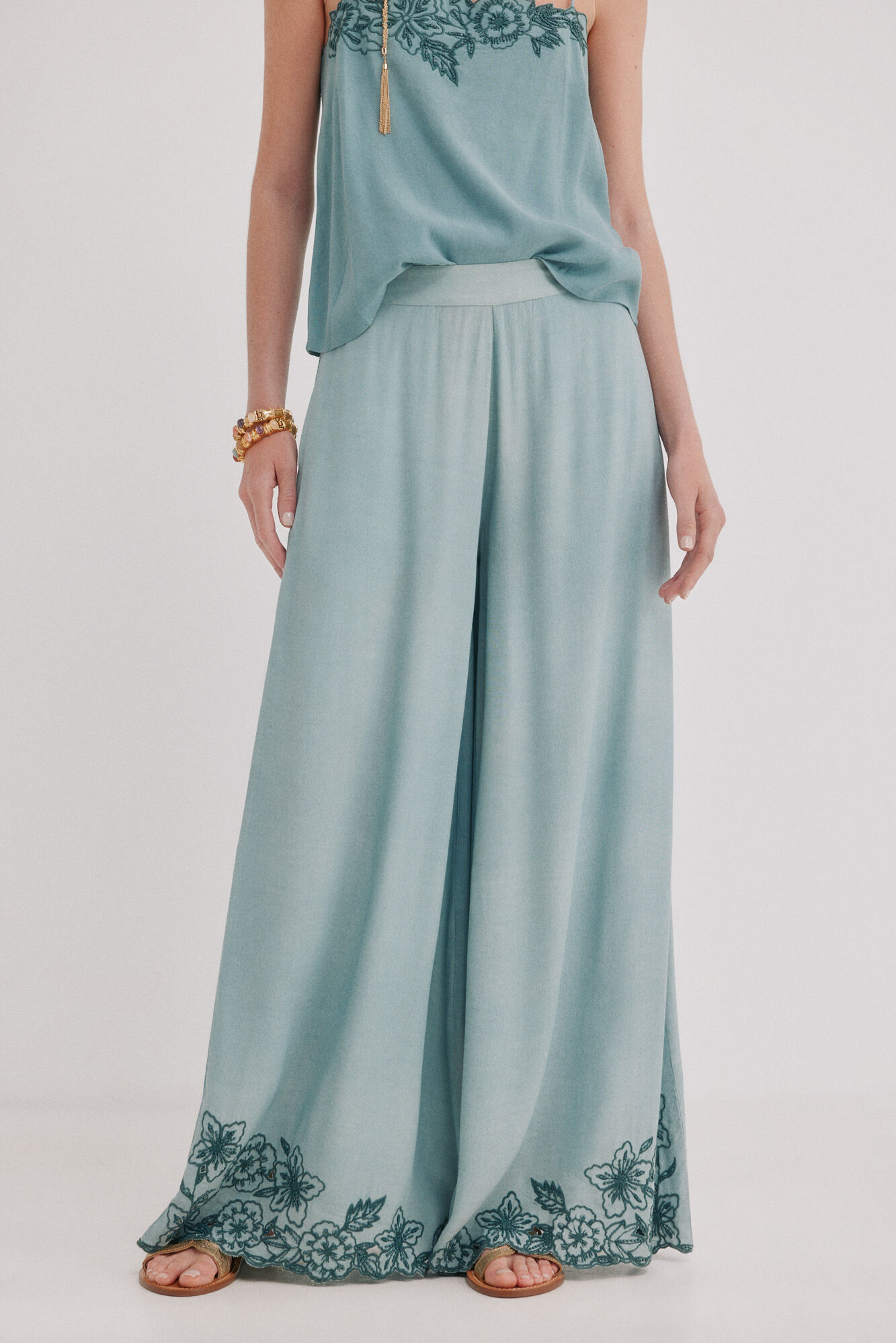 Hoss Intropia Persia. Long trousers Blue