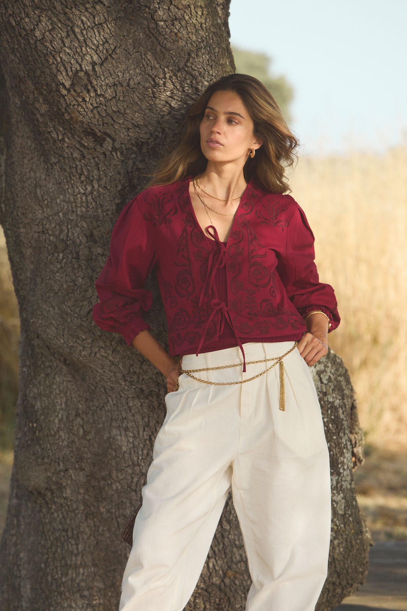 Hoss Intropia Eva. jaqueta bordada