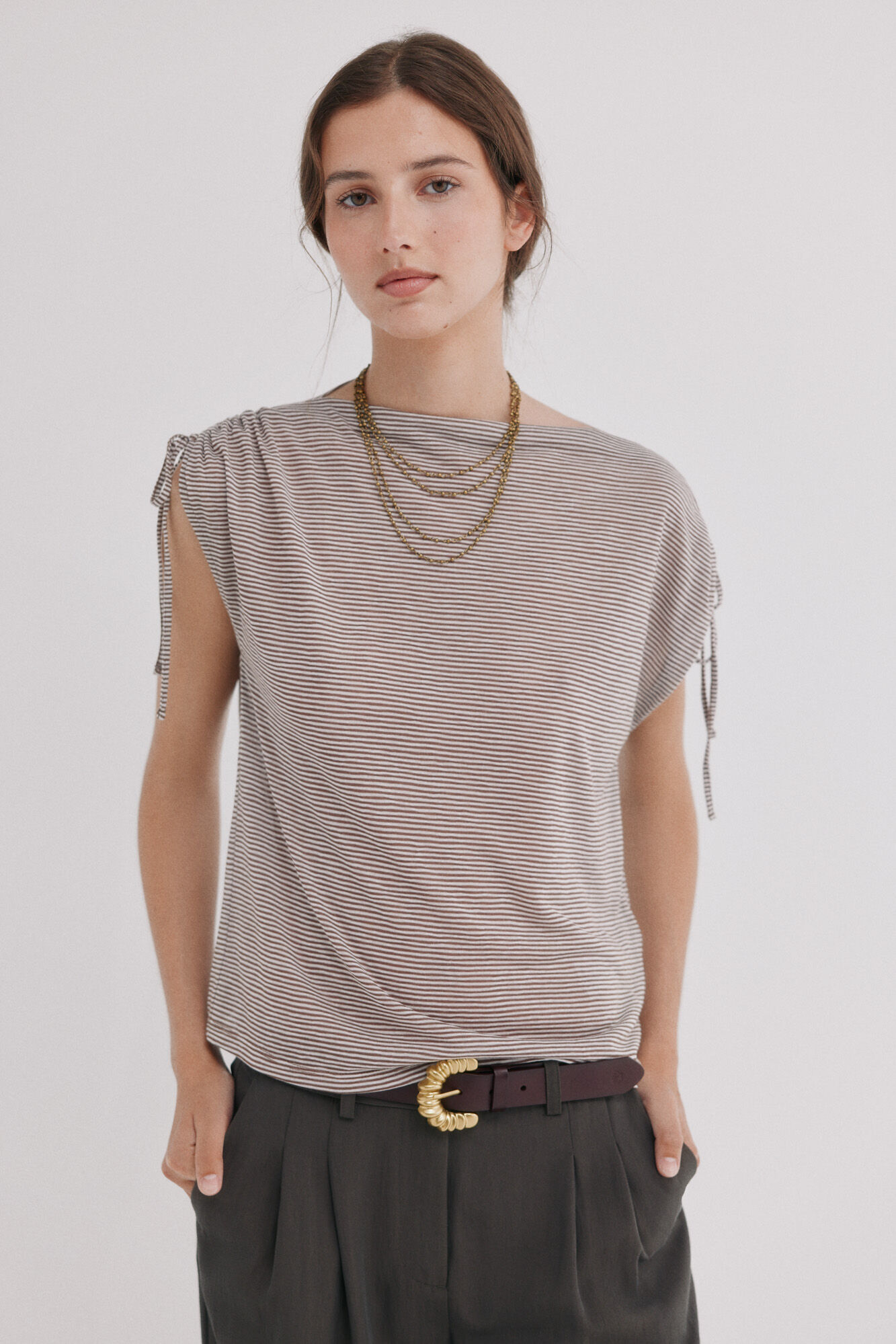 Hoss Intropia Madison. Camiseta fruncidos