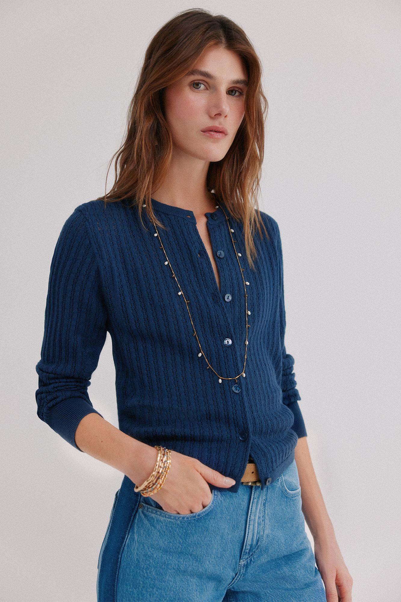 Hoss Intropia Isoline. C&aacute;rdigan calado