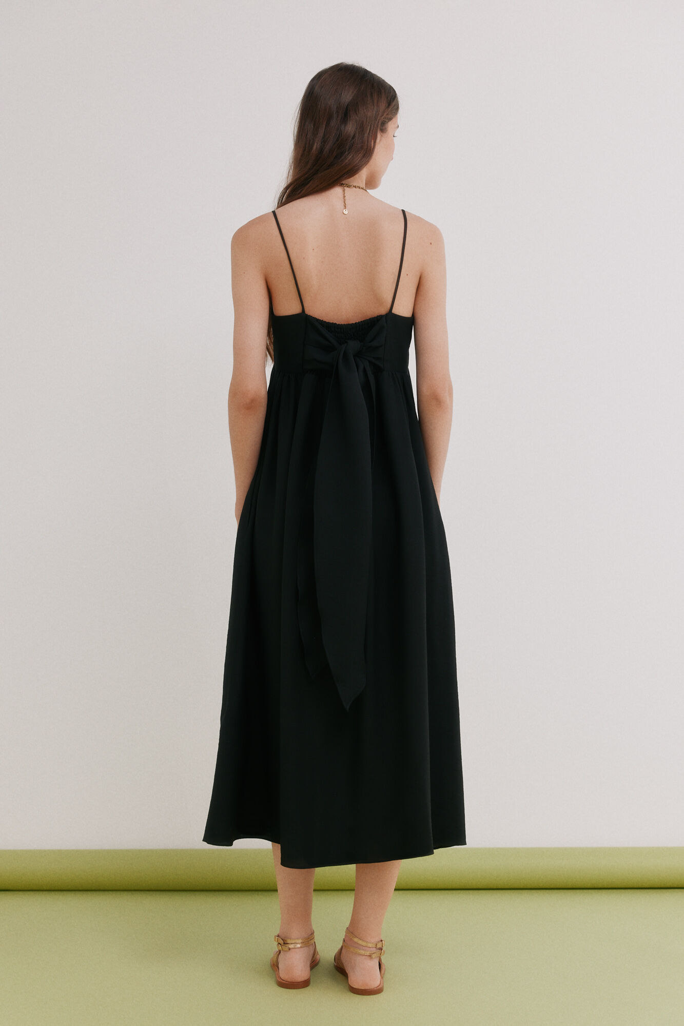 Hoss Intropia Asunci&oacute;n. Vestido lazada