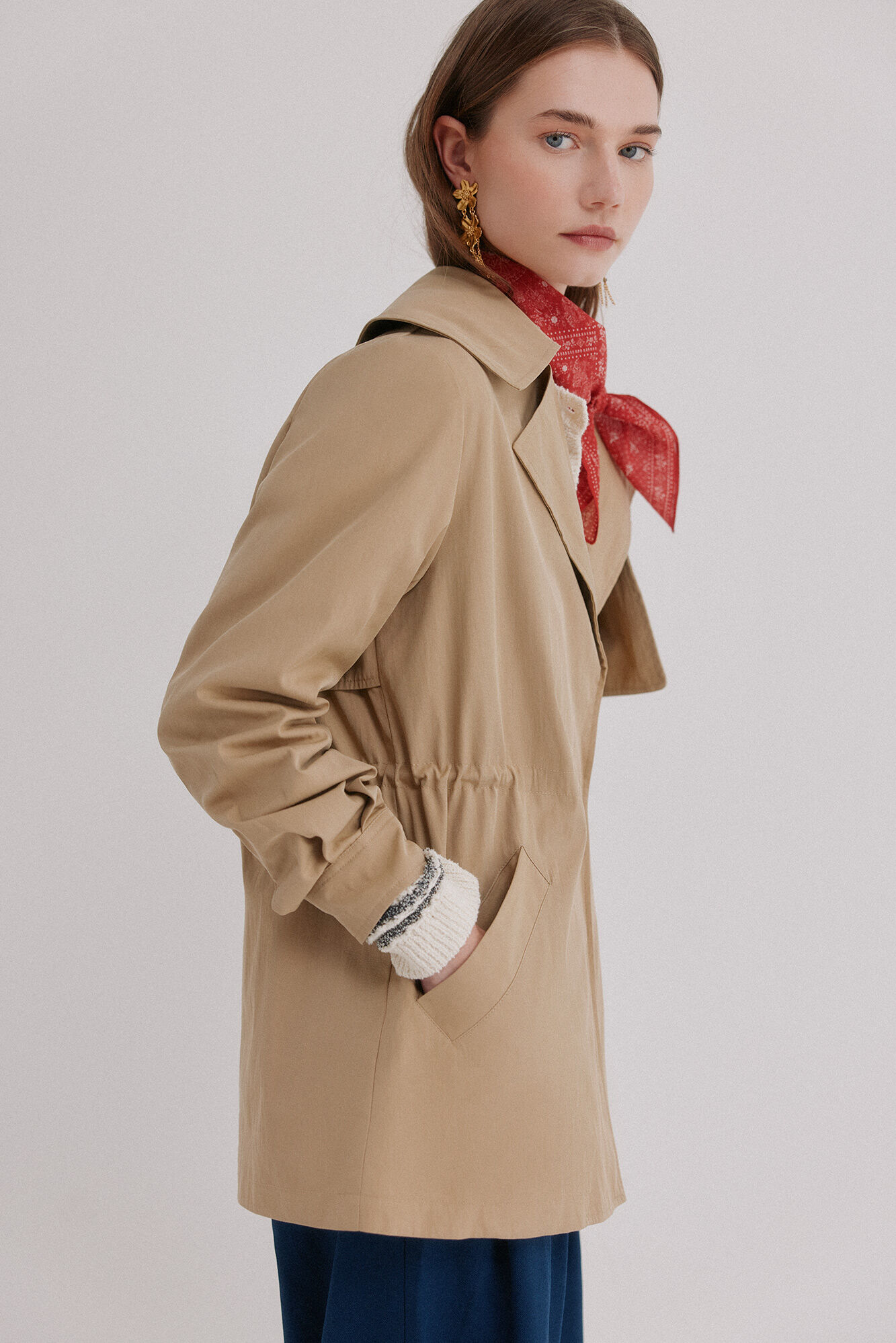 Hoss Intropia Dahlia. Deportiva corta Beige