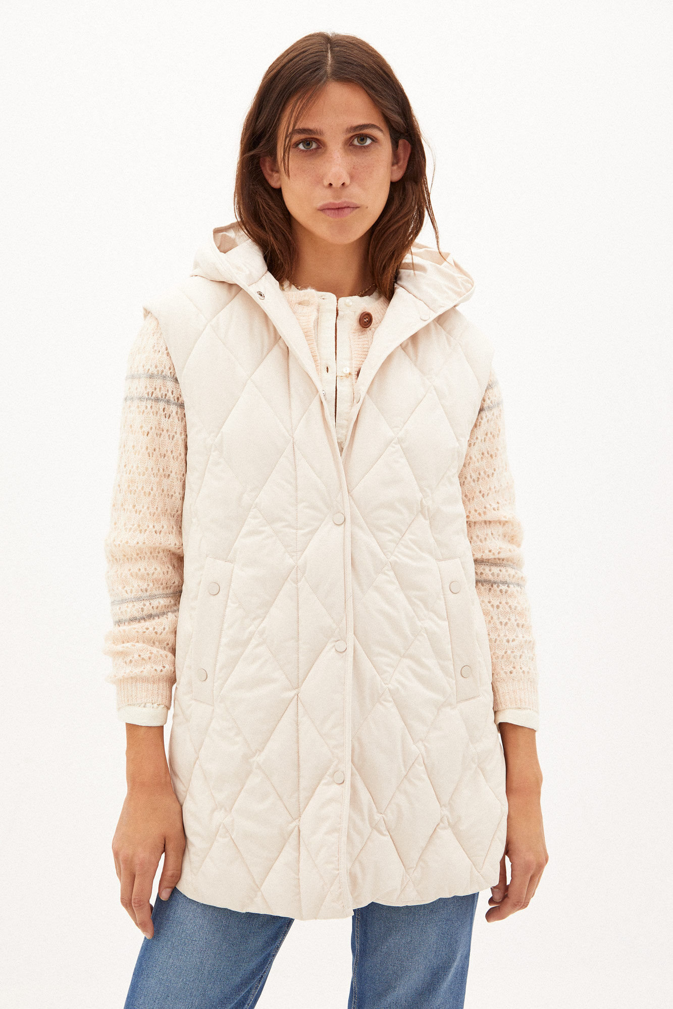 Hoss Intropia Irena. Colete acolchoado com capuz Ecru