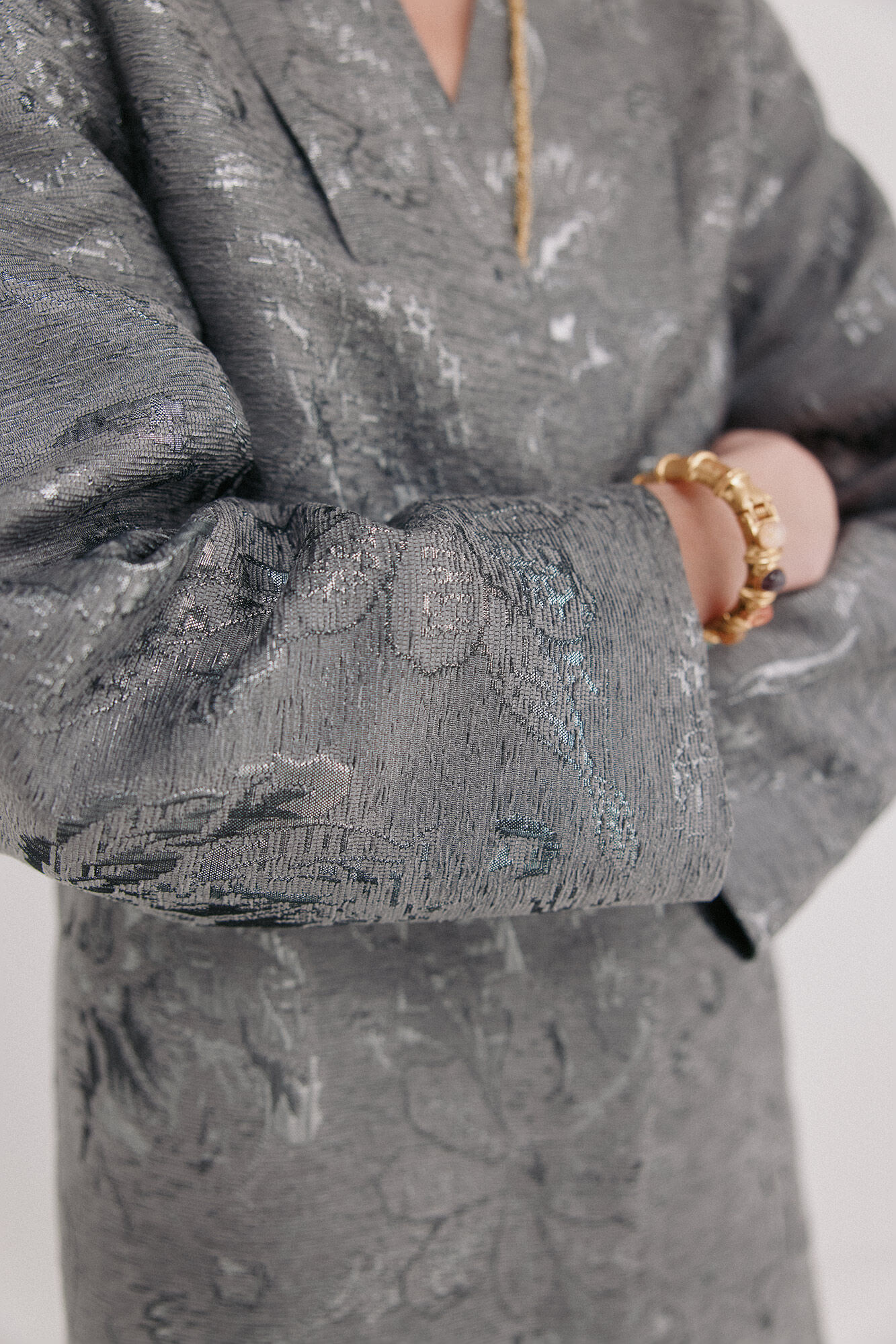 Hoss Intropia Eva. Kimono jacquard Gris