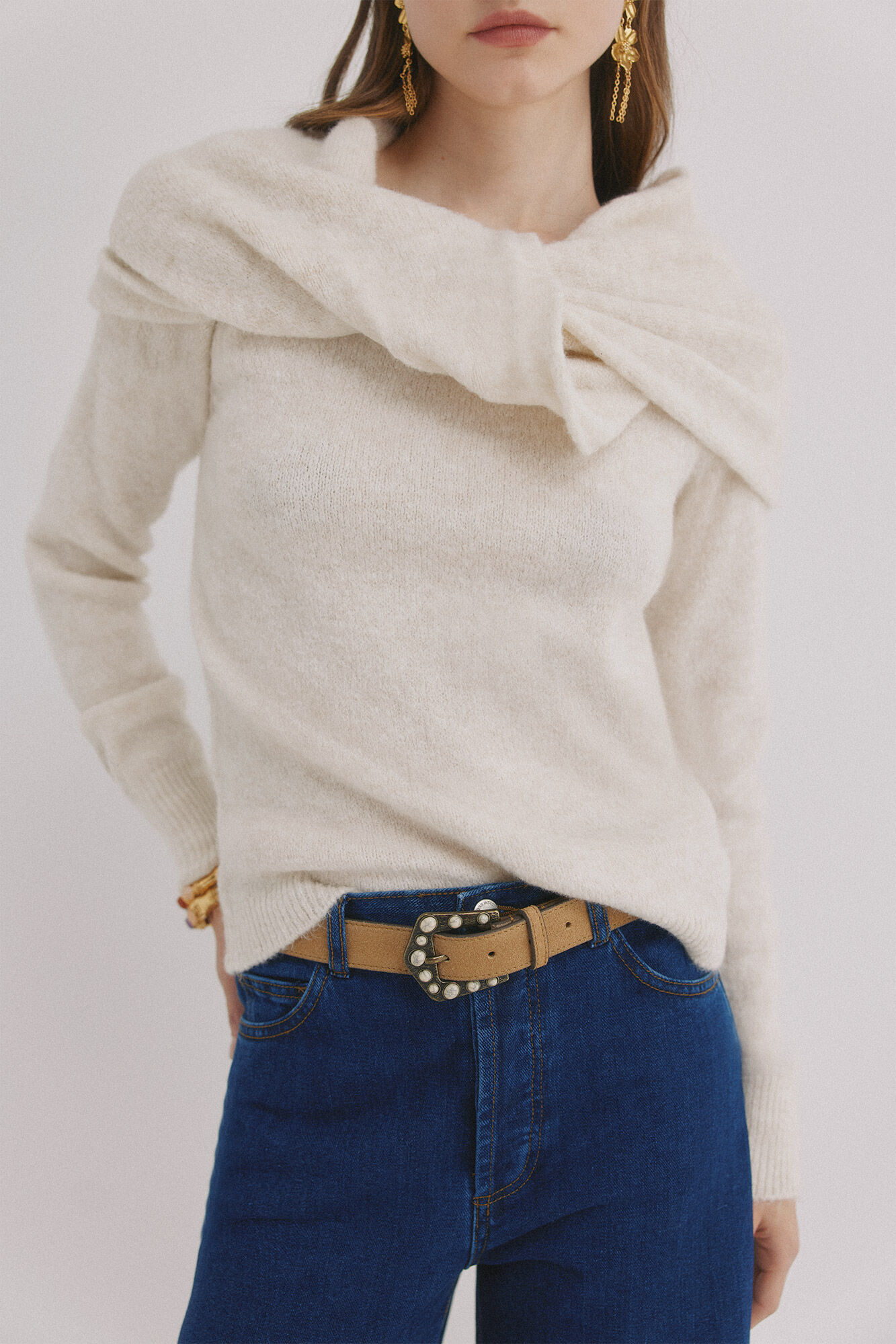 Hoss Intropia Inoi. Jersey con escote asim&eacute;trico Beige