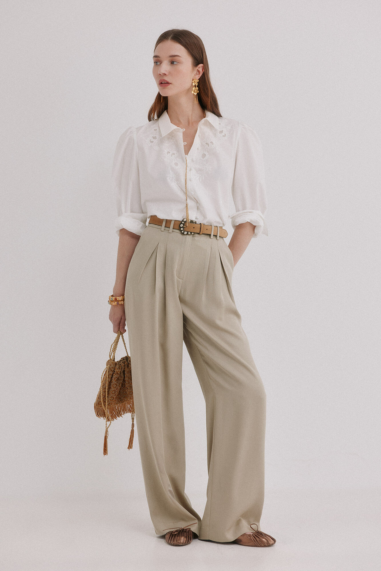 Hoss Intropia Paloma. Cal&ccedil;a com pregas duplas