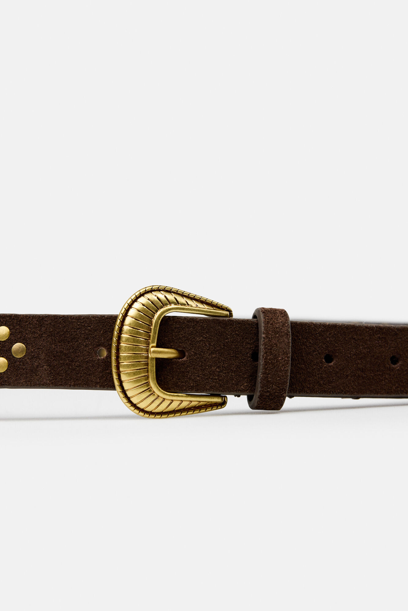 Hoss Intropia Lianna. Cinto em croute e tachas