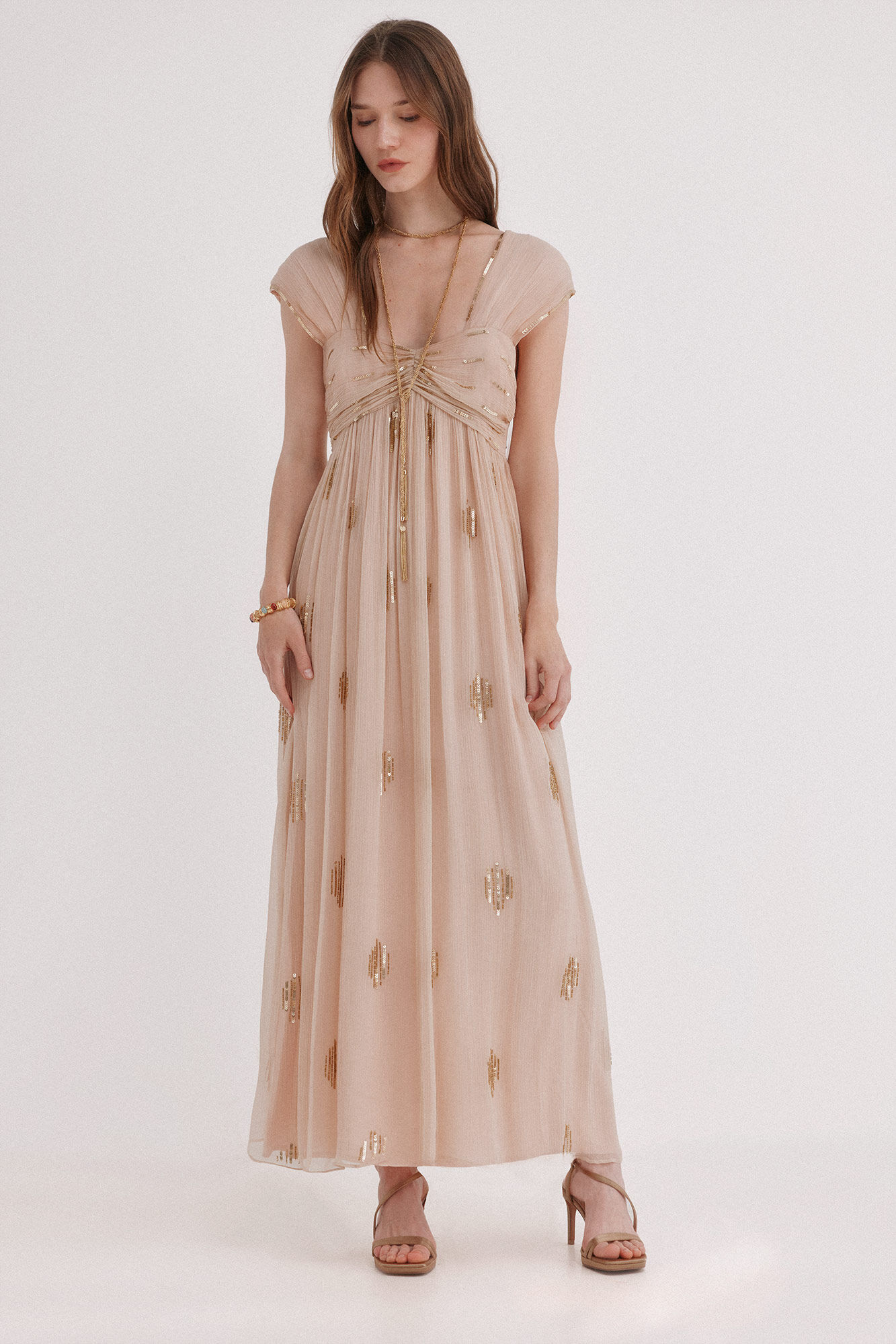 Hoss Intropia Aurora. Vestido bordado