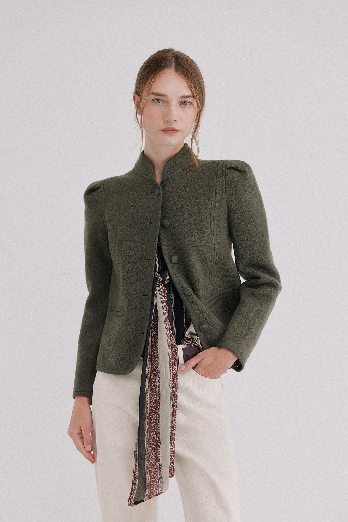Hoss Intropia Francia. Chaqueta austriaca