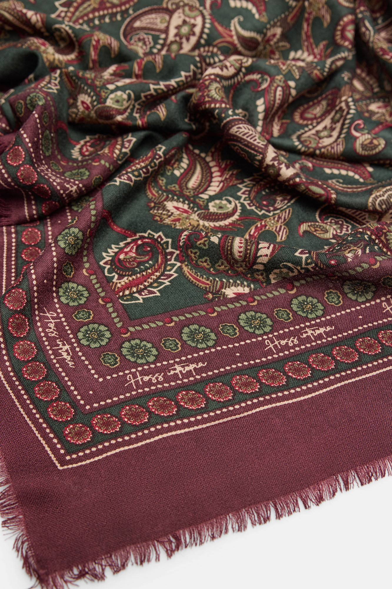Hoss Intropia Lili. Bandana de lana estampada