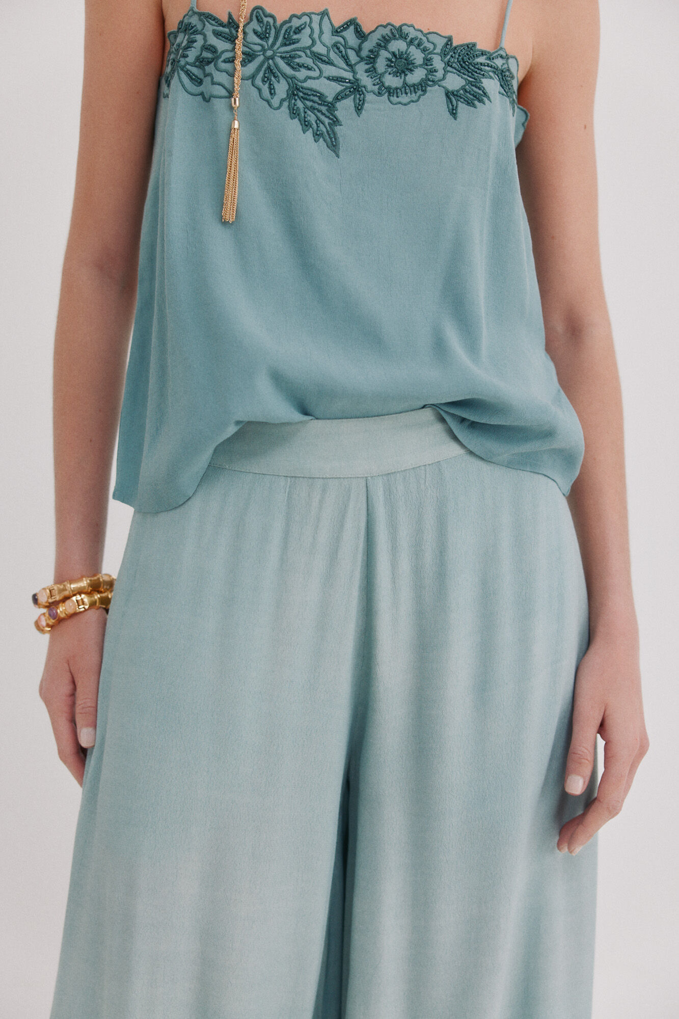 Hoss Intropia Persia. Long trousers Blue