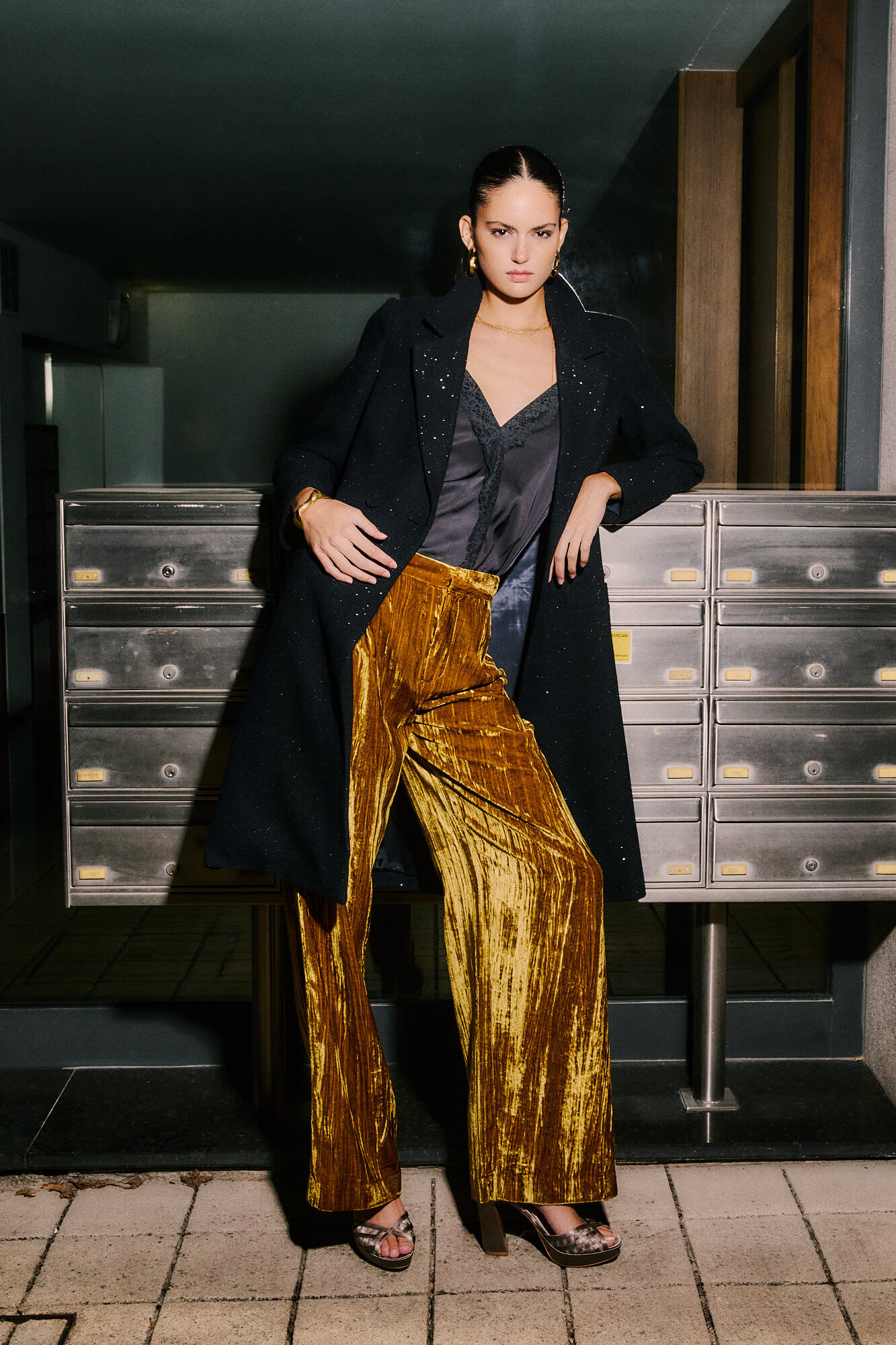 Hoss Intropia Paige. Cal&ccedil;a veludo