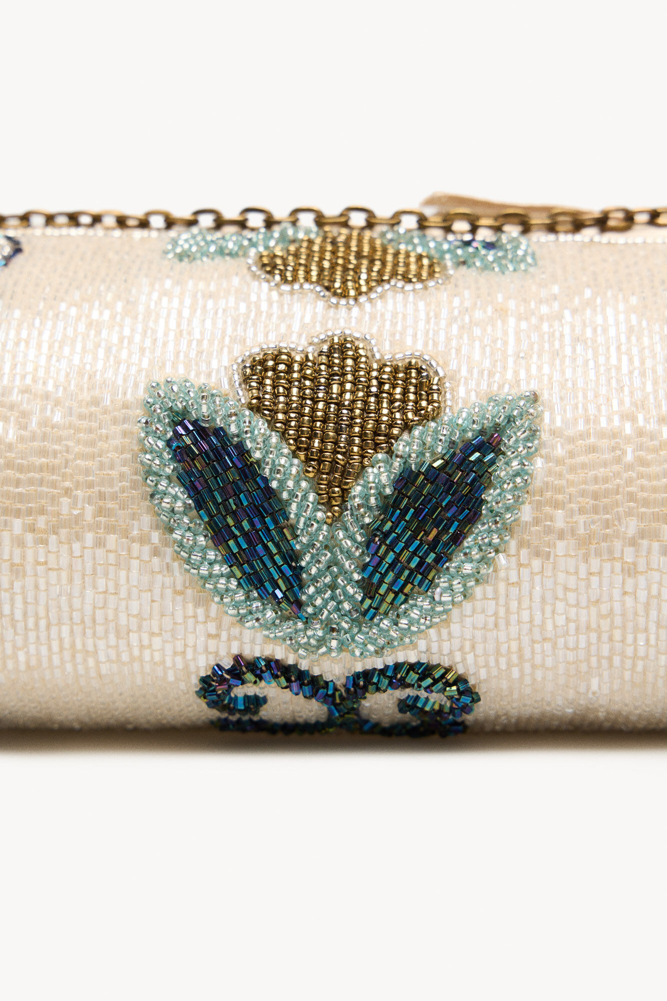 Hoss Intropia Nara. mala de missangas Ecru